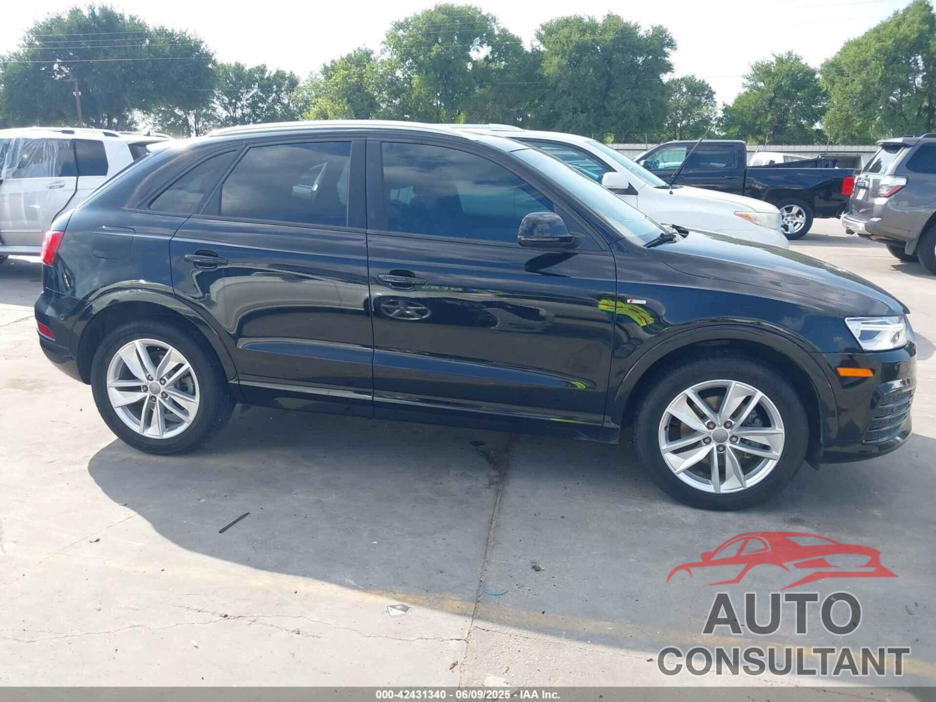 AUDI Q3 2018 - WA1BCCFS7JR027780