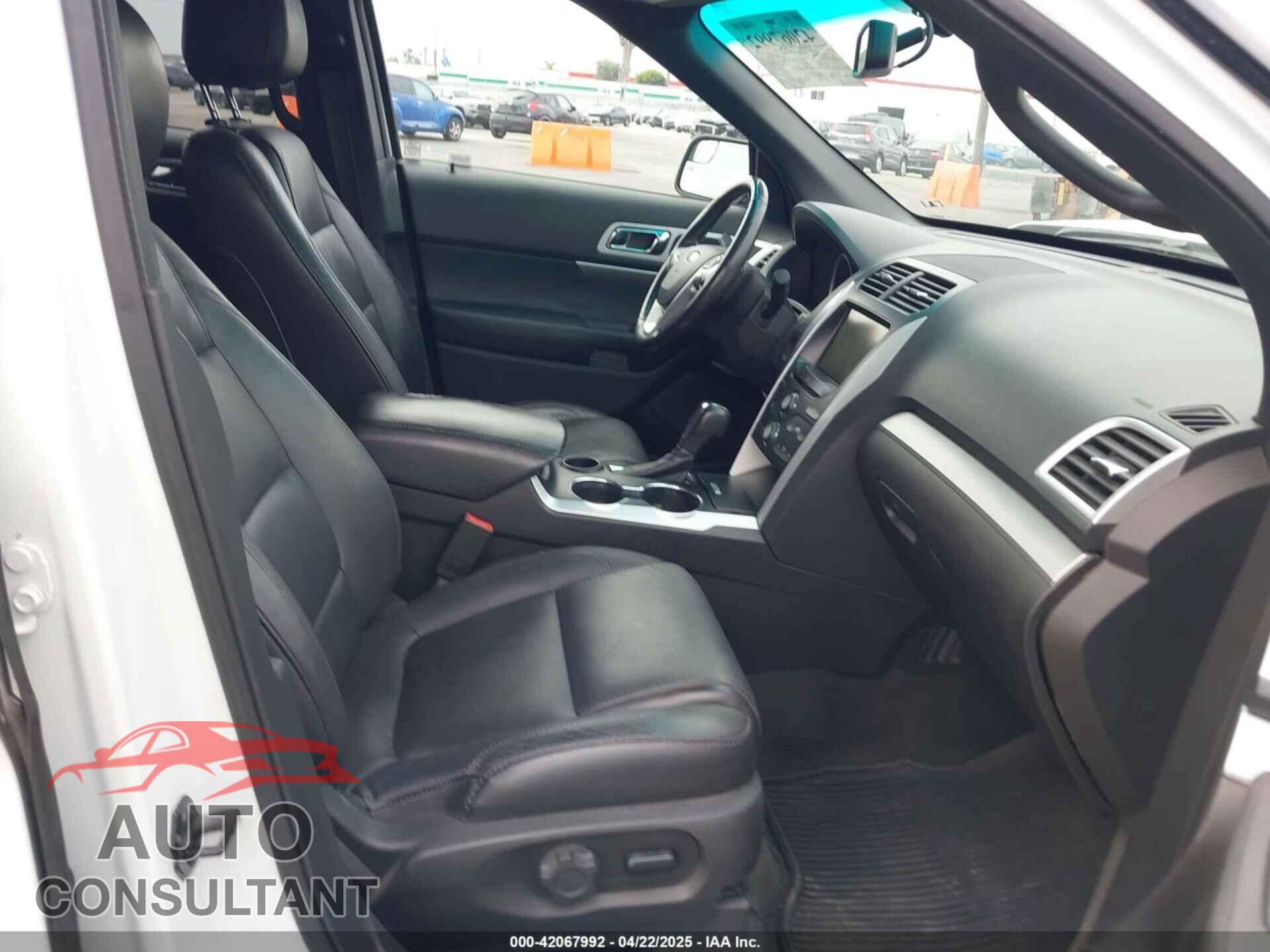 FORD EXPLORER 2015 - 1FM5K7D80FGB50324