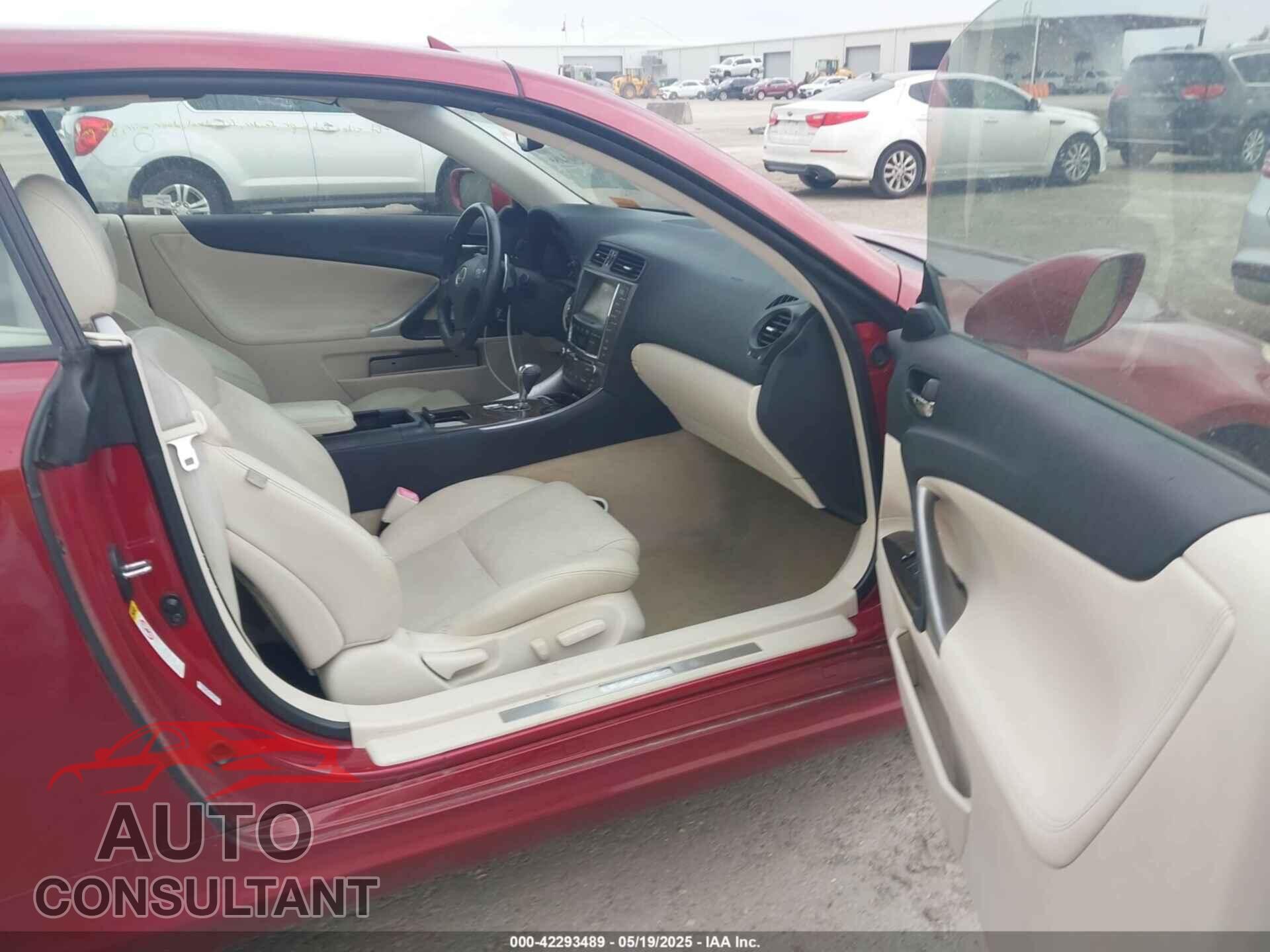 LEXUS IS 350C 2010 - JTHFE2C28A2502005