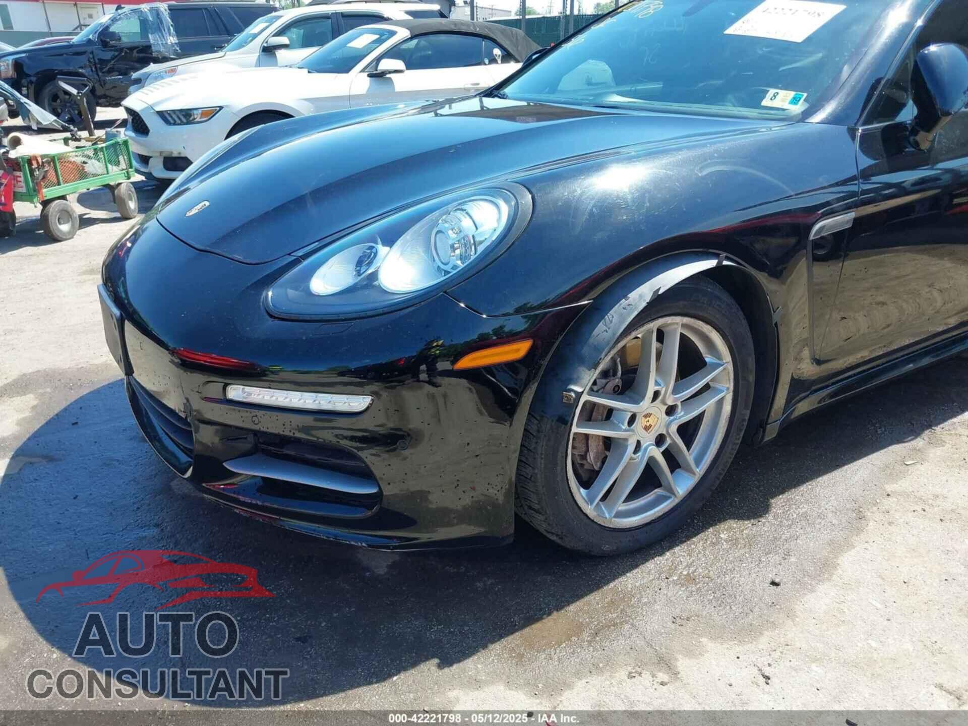 PORSCHE PANAMERA 2014 - WP0AA2A70EL009084