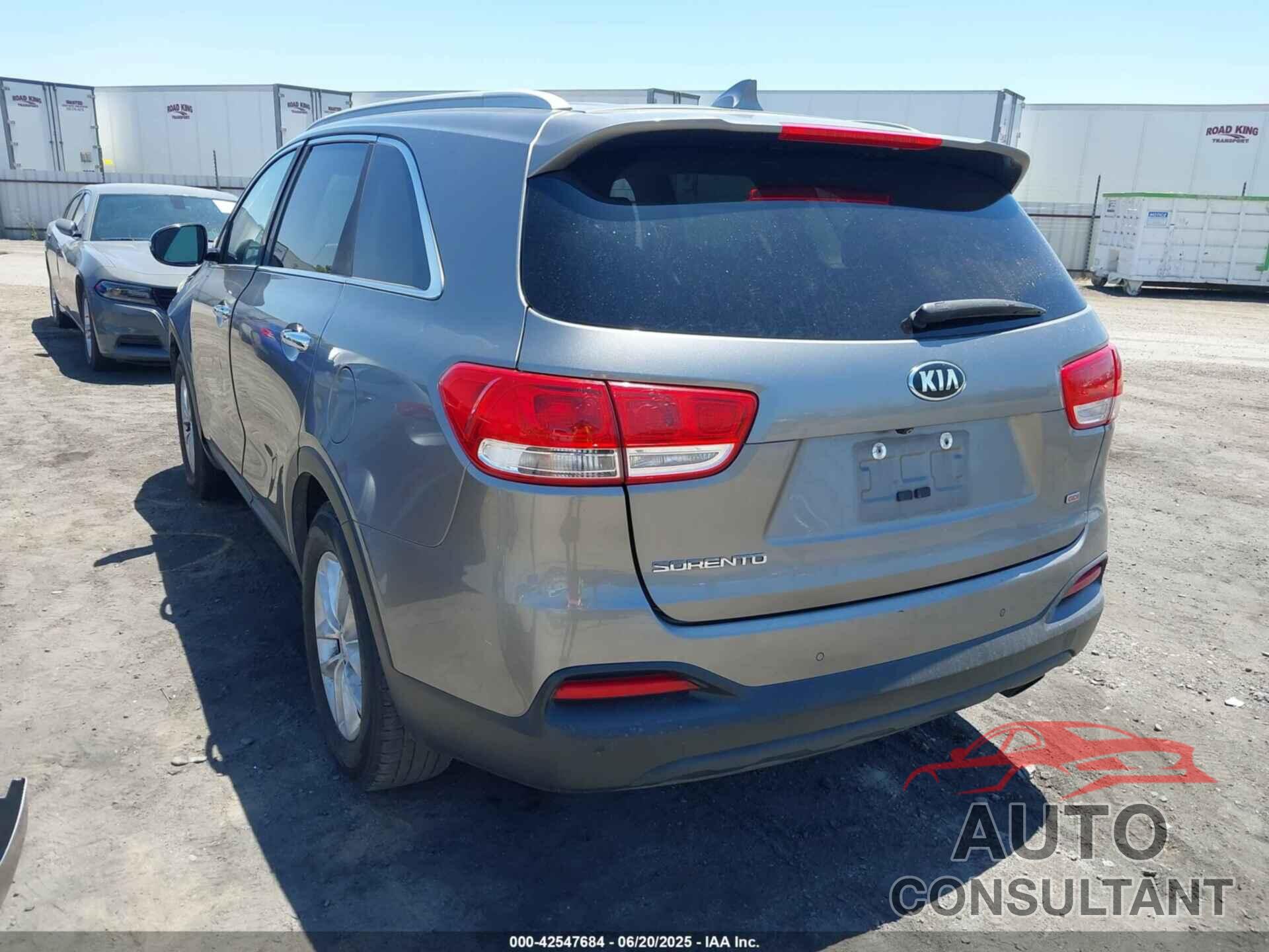 KIA SORENTO 2017 - 5XYPG4A35HG257235