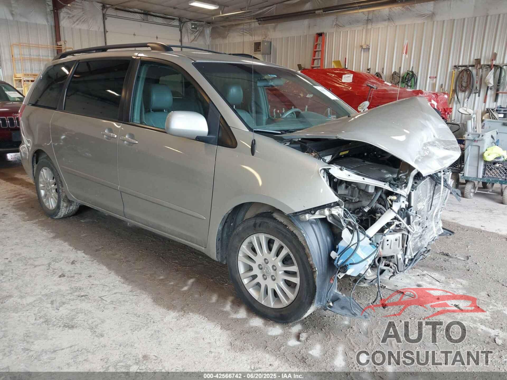 TOYOTA SIENNA 2010 - 5TDYK4CC4AS289974