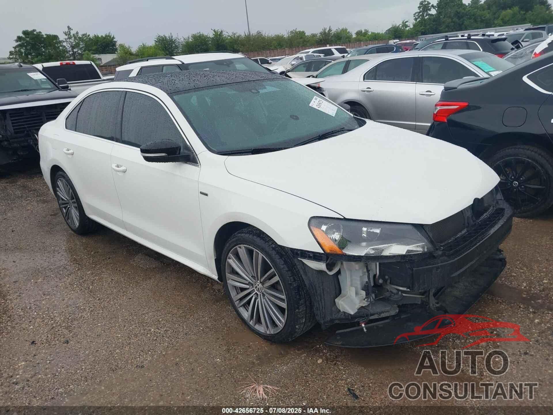 VOLKSWAGEN PASSAT 2015 - 1VWBS7A34FC079150