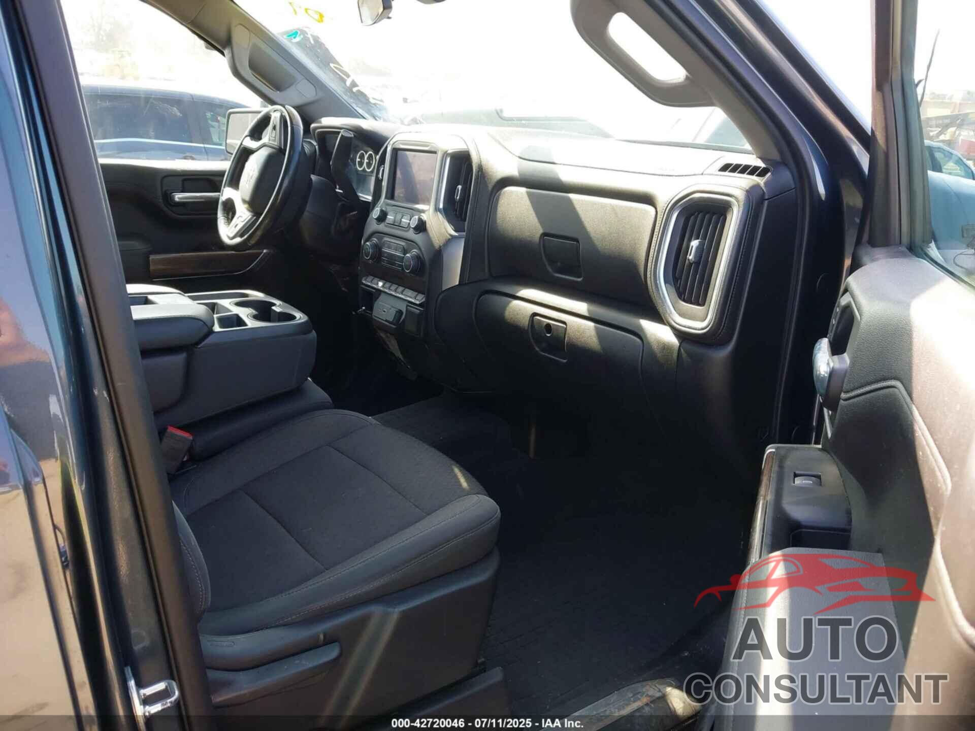 CHEVROLET SILVERADO 1500 2019 - 1GCPYFED9KZ332149