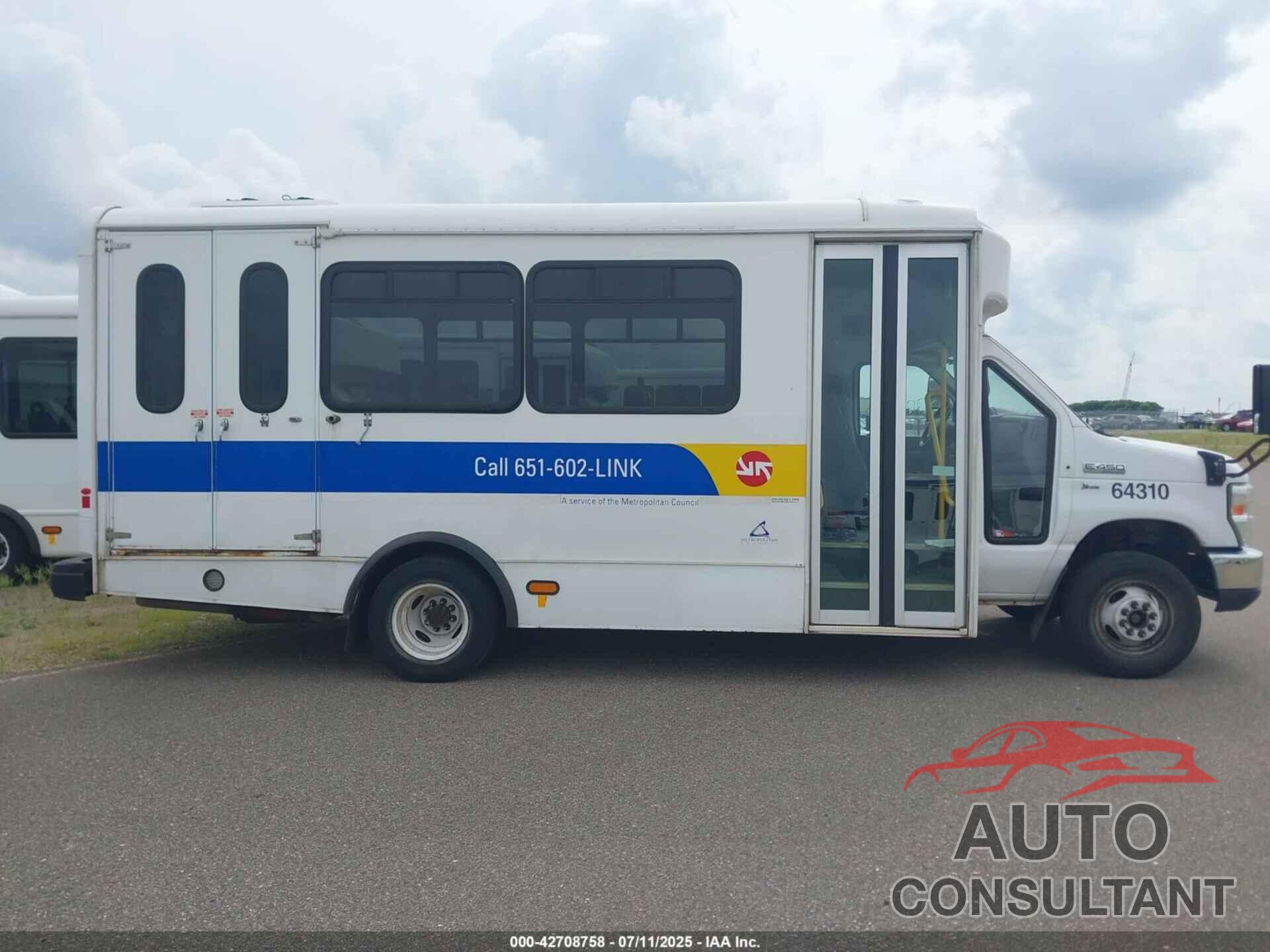 FORD ECONOLINE 2015 - 1FDEE4FL4FDA23827