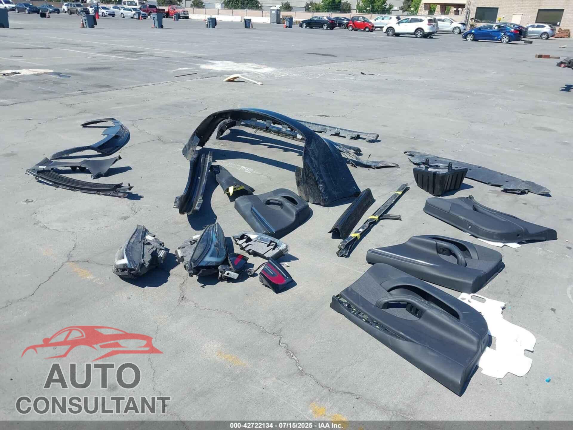 TESLA MODEL S 2022 - 5YJSA1E62NF477255