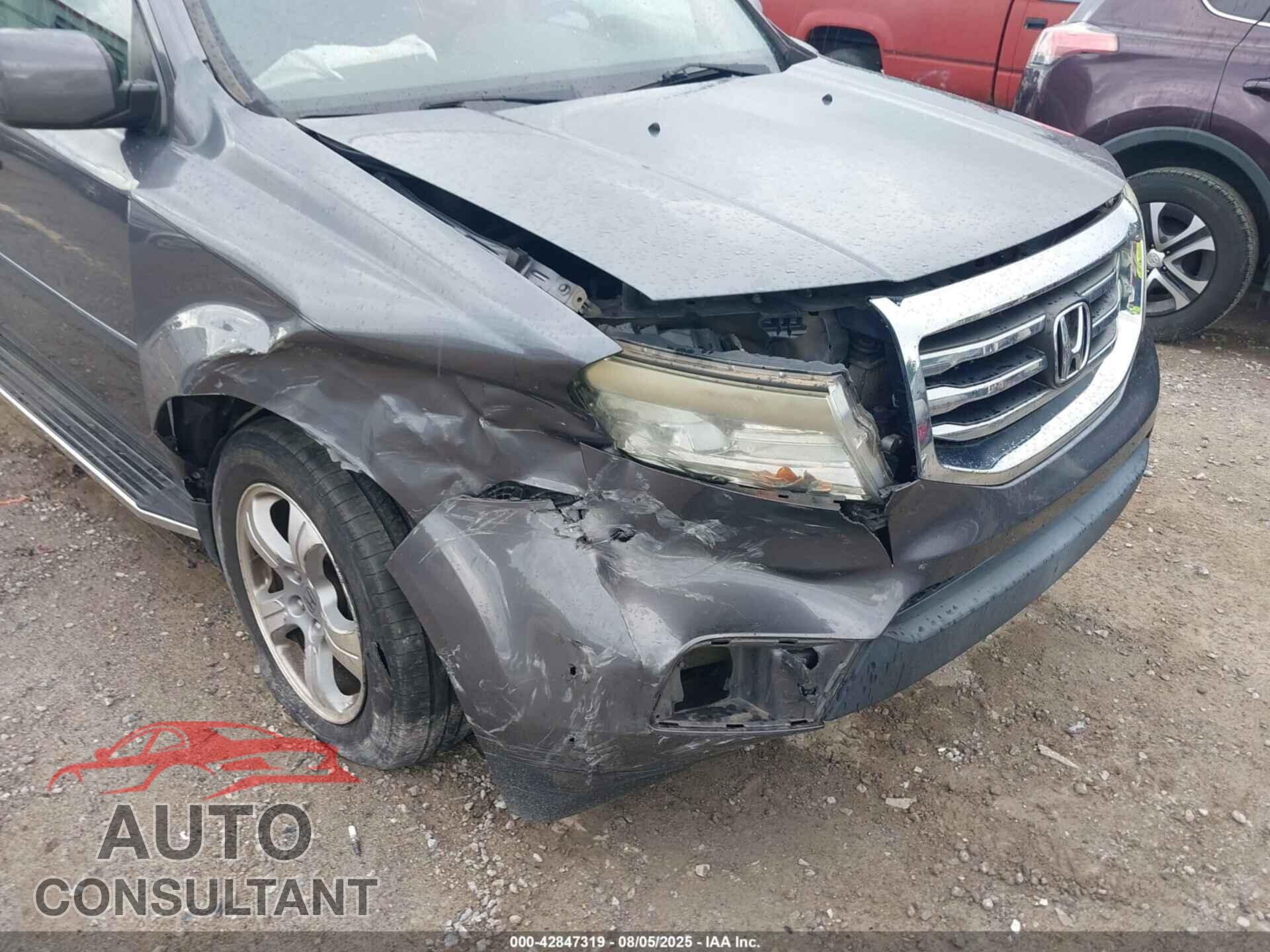HONDA PILOT 2015 - 5FNYF4H57FB060277