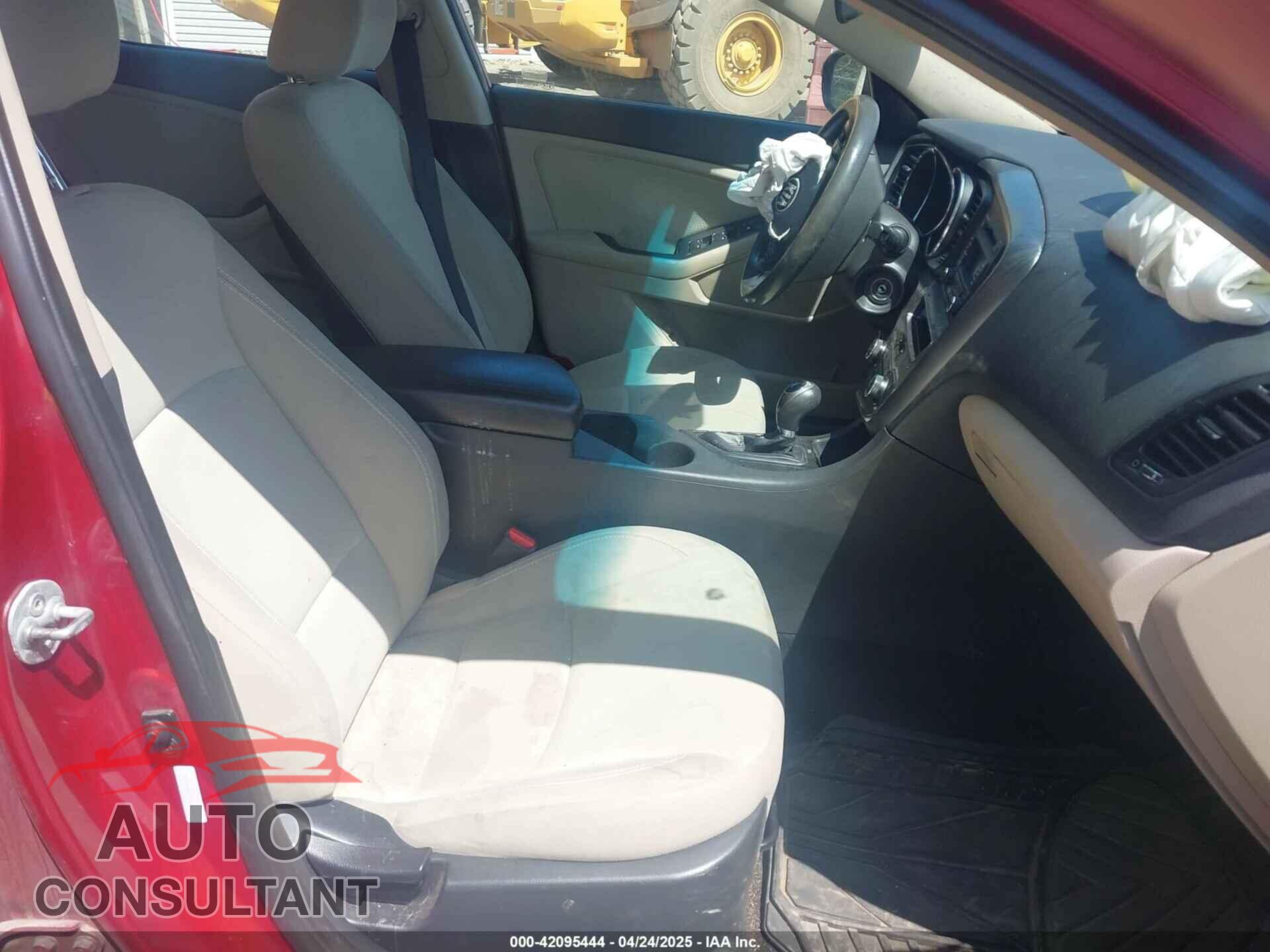 KIA OPTIMA 2013 - 5XXGM4A74DG189357