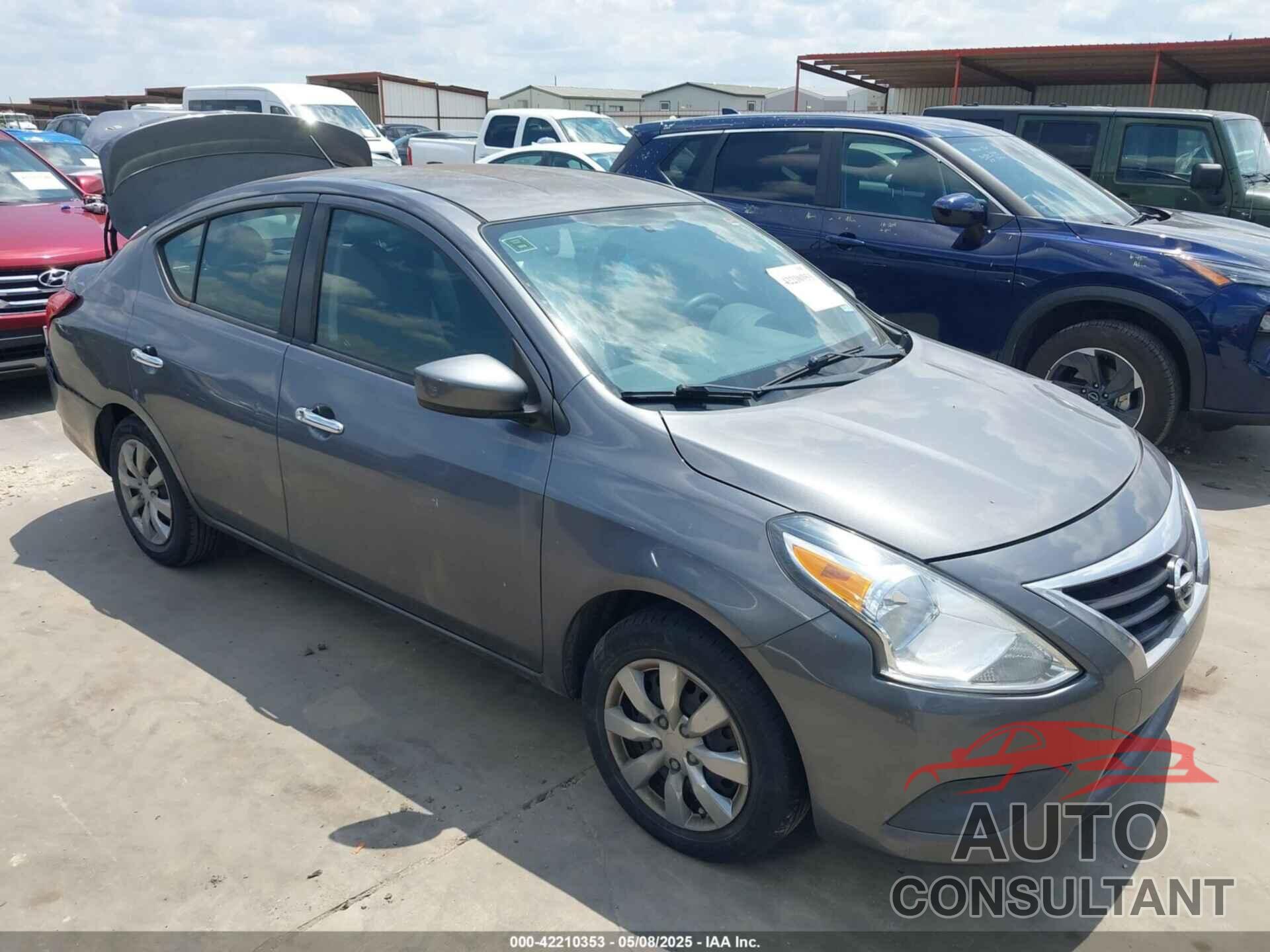 NISSAN VERSA 2017 - 3N1CN7AP6HL875099