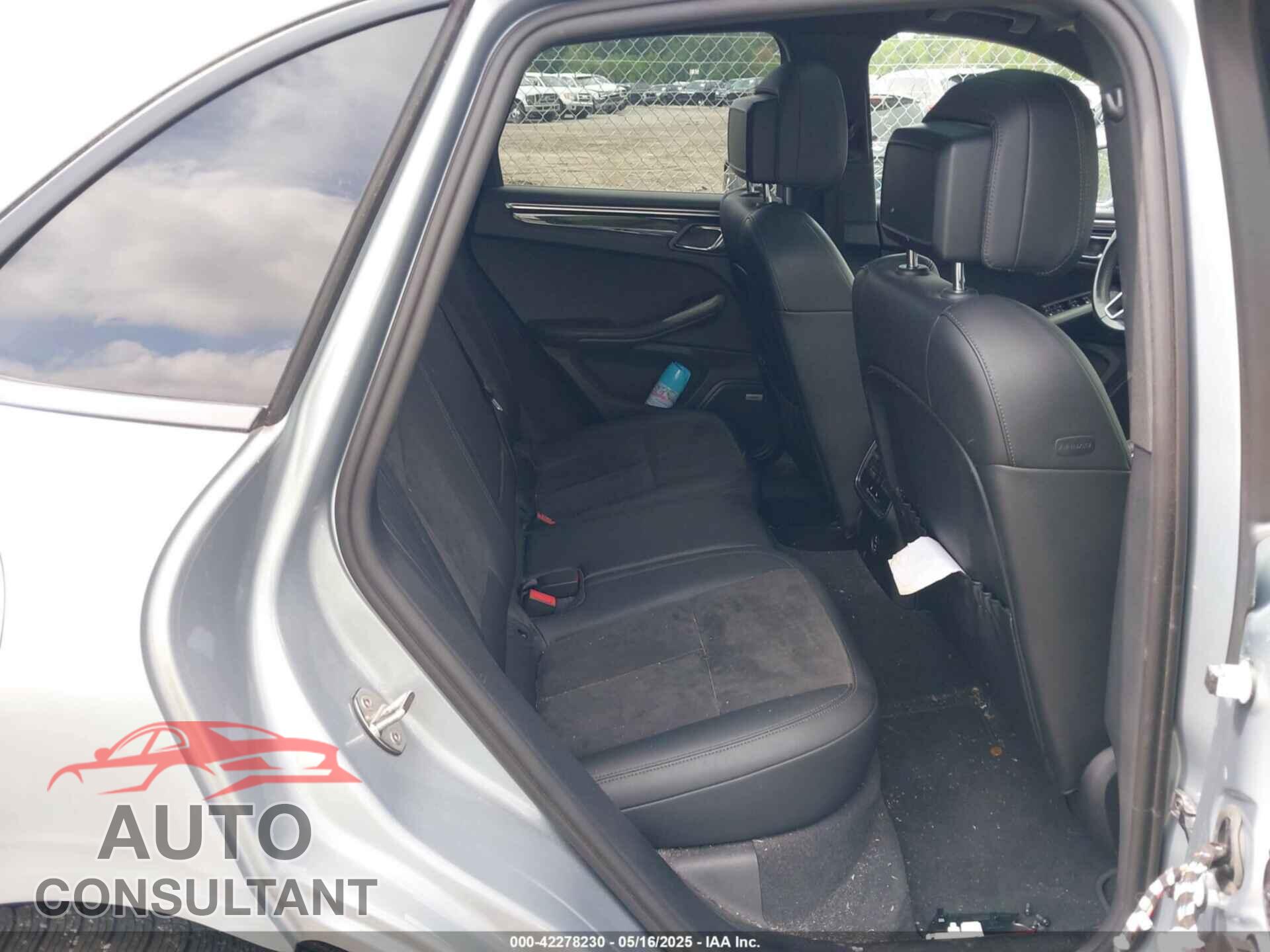 PORSCHE MACAN 2021 - WP1AA2A55MLB14277