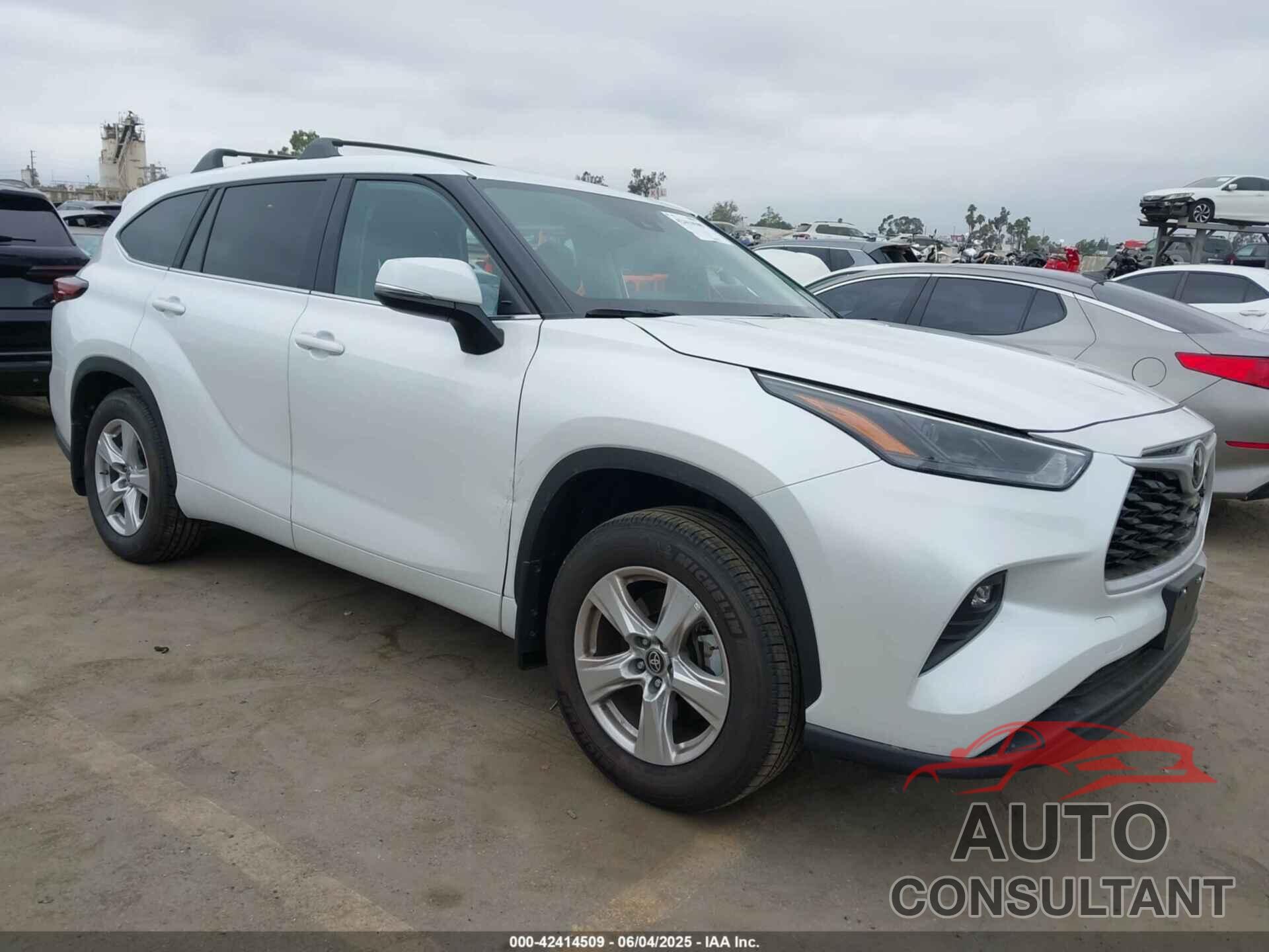TOYOTA HIGHLANDER 2025 - 5TDKDRAH8SS550875