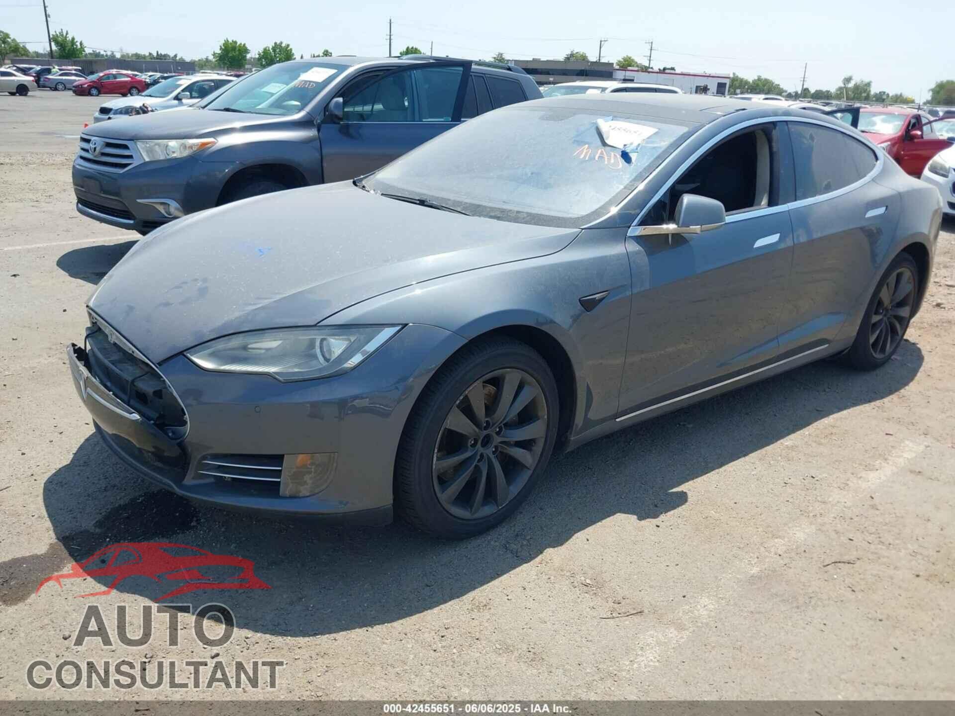 TESLA MODEL S 2013 - 5YJSA1CN7DFP27226