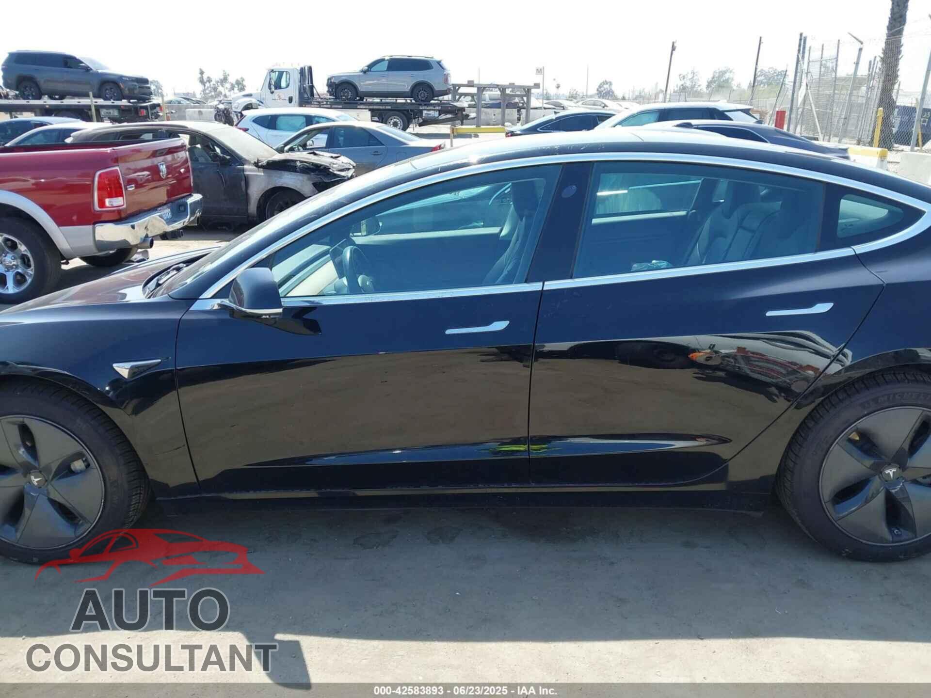 TESLA MODEL 3 2019 - 5YJ3E1EA2KF305378
