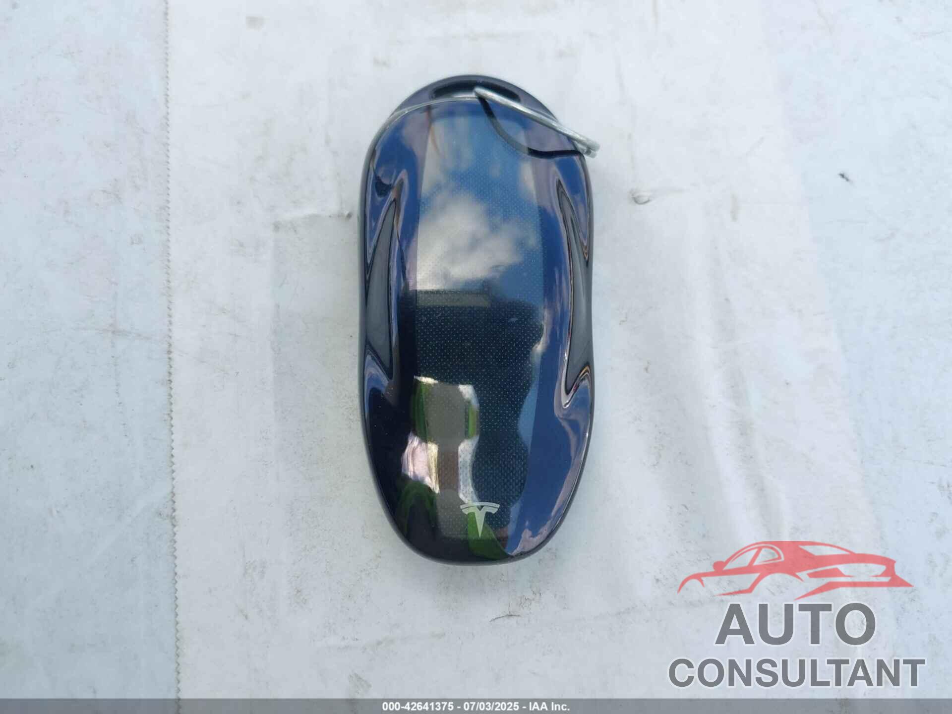 TESLA MODEL S 2013 - 5YJSA1DP8DFP28644