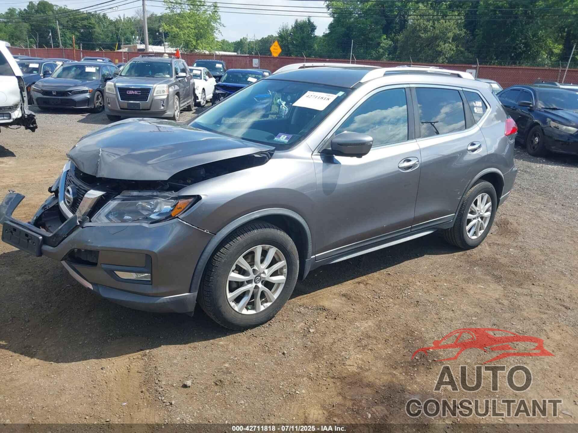 NISSAN ROGUE 2017 - KNMAT2MV8HP504666