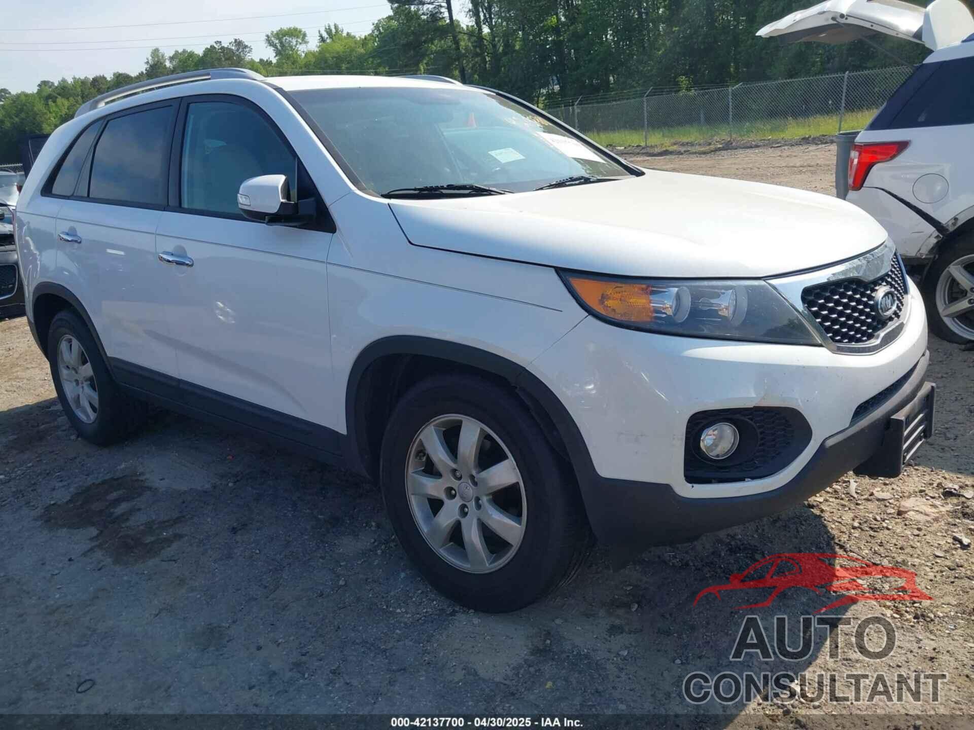KIA SORENTO 2013 - 5XYKT3A65DG423712