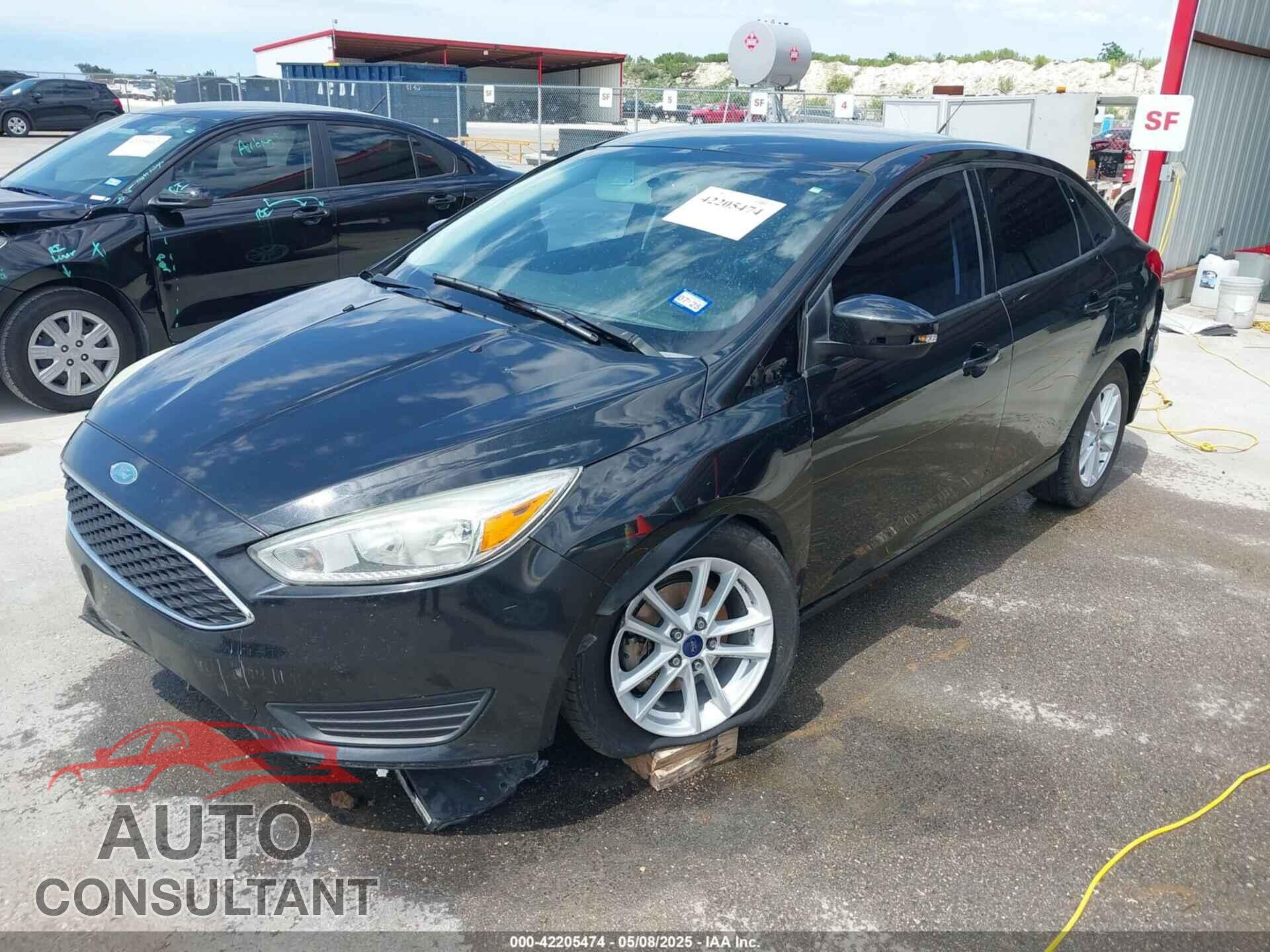 FORD FOCUS 2015 - 1FADP3F2XFL313657