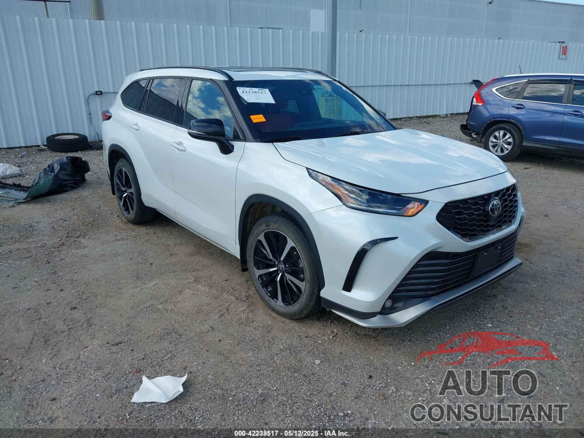 TOYOTA HIGHLANDER 2022 - 5TDLZRAH9NS133162
