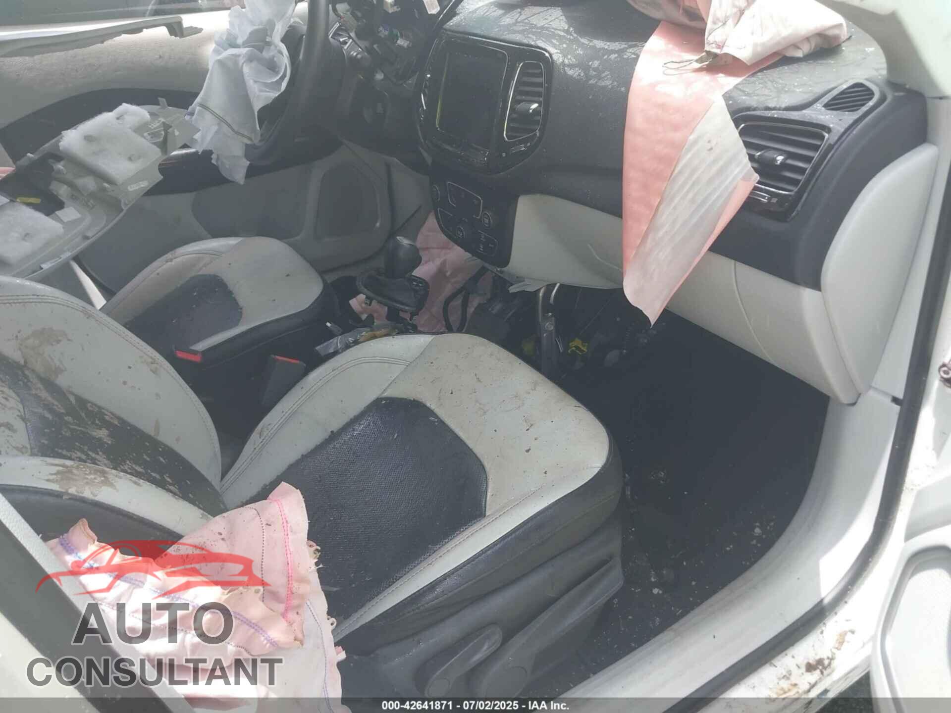 JEEP COMPASS 2019 - 3C4NJCCB1KT770795