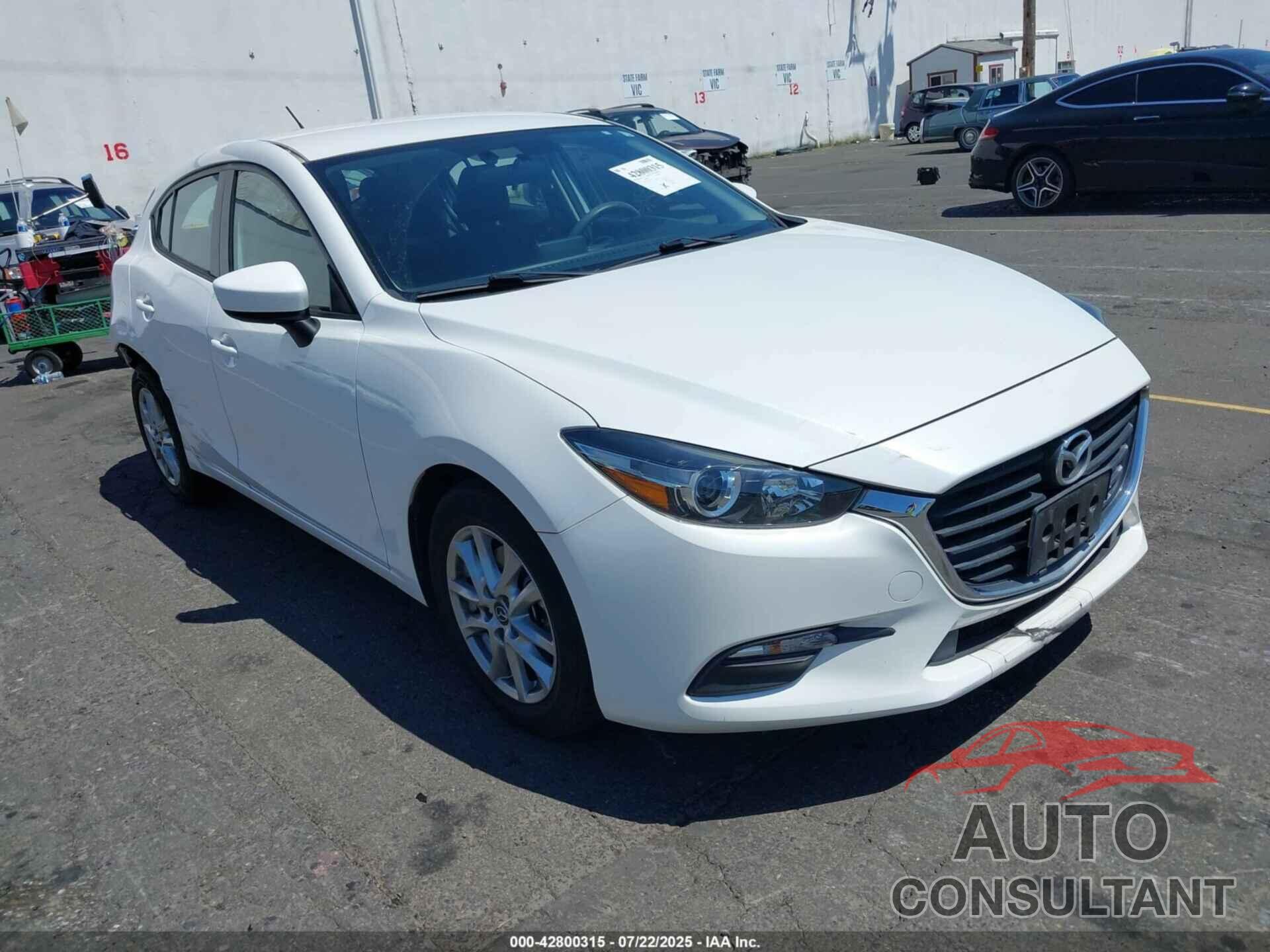 MAZDA MAZDA3 2017 - JM1BN1K73H1120018