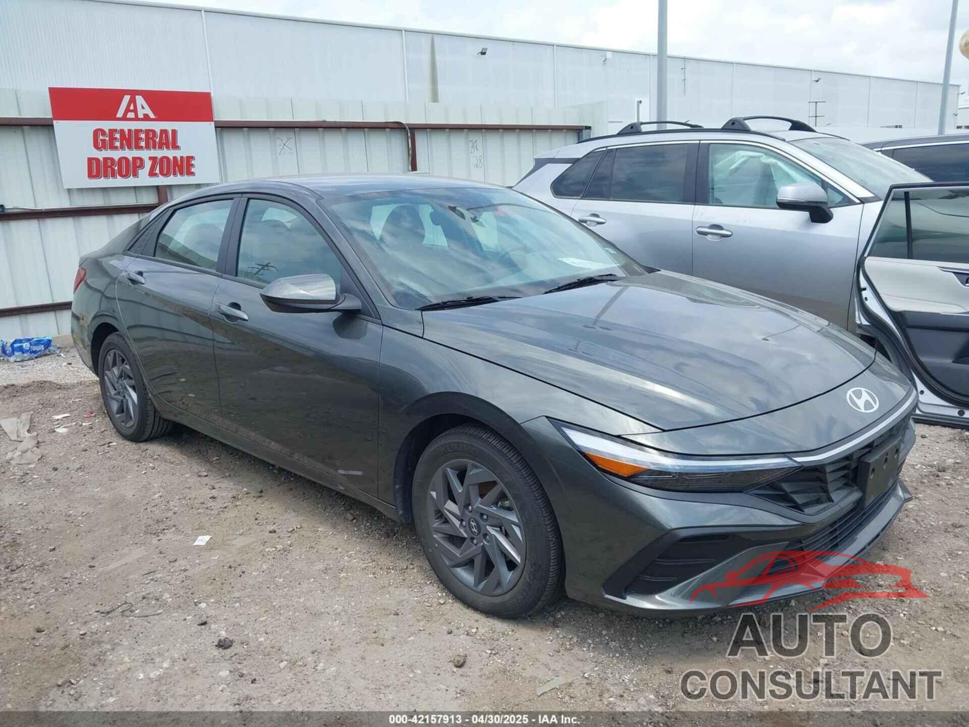 HYUNDAI ELANTRA 2024 - KMHLM4DG9RU787905