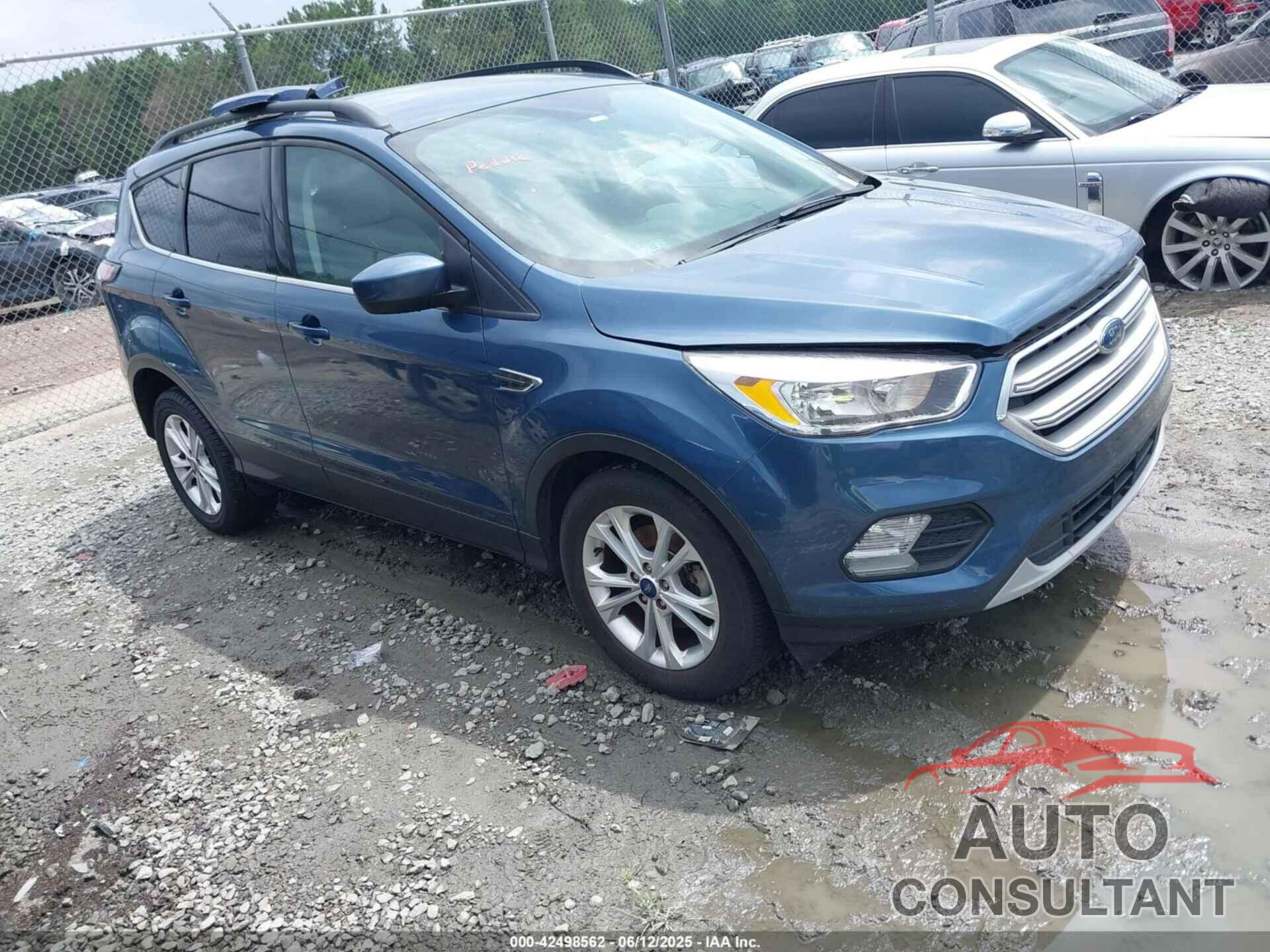 FORD ESCAPE 2018 - 1FMCU0GD5JUC66873