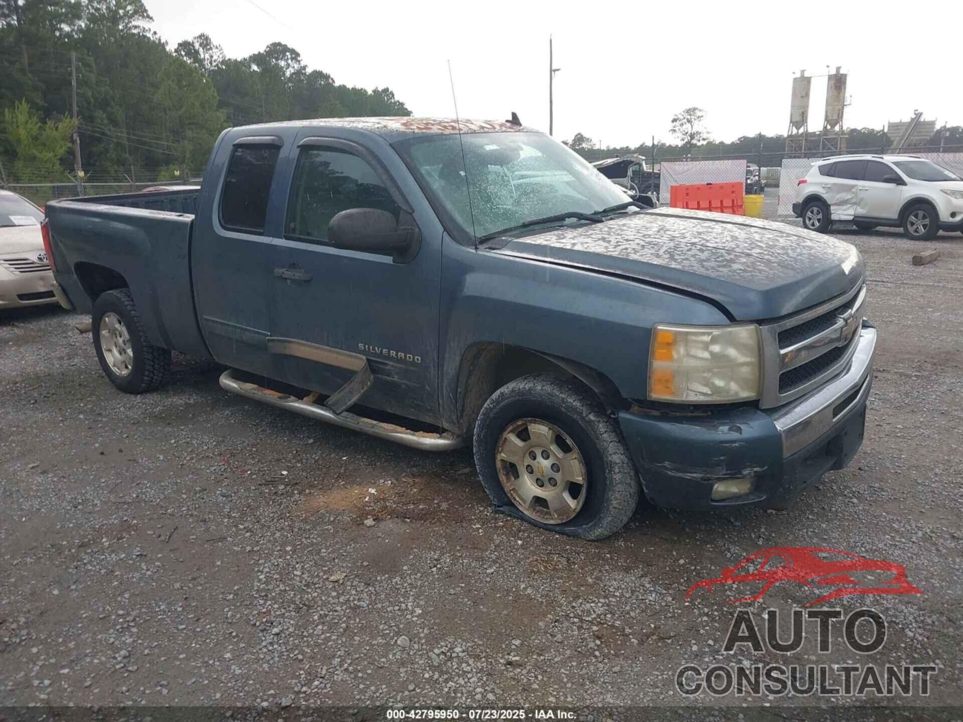 CHEVROLET SILVERADO 1500 2011 - 1GCRCSE08BZ385518