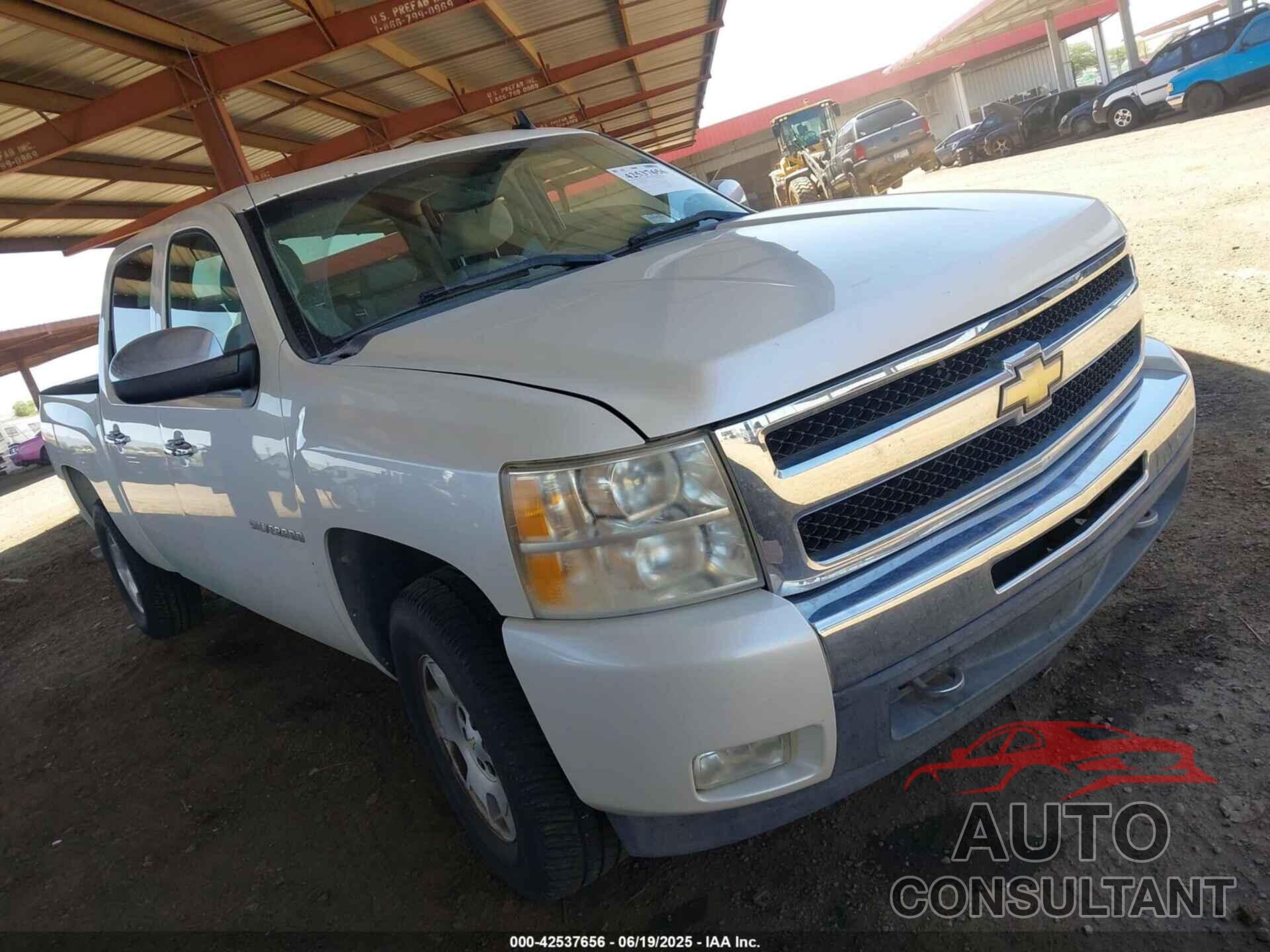CHEVROLET SILVERADO 1500 2011 - 3GCPKSE31BG346385