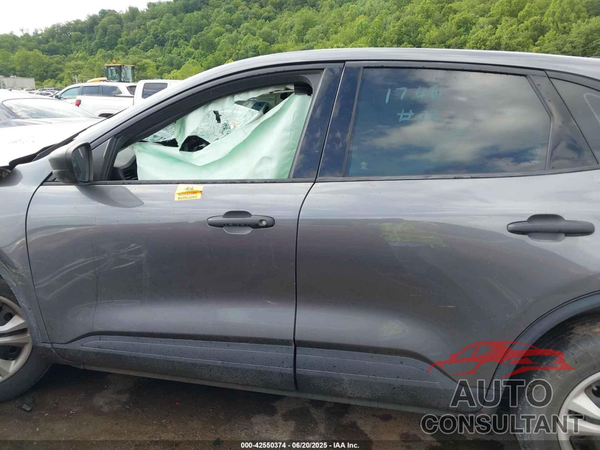 FORD ESCAPE 2021 - 1FMCU0F68MUA31746