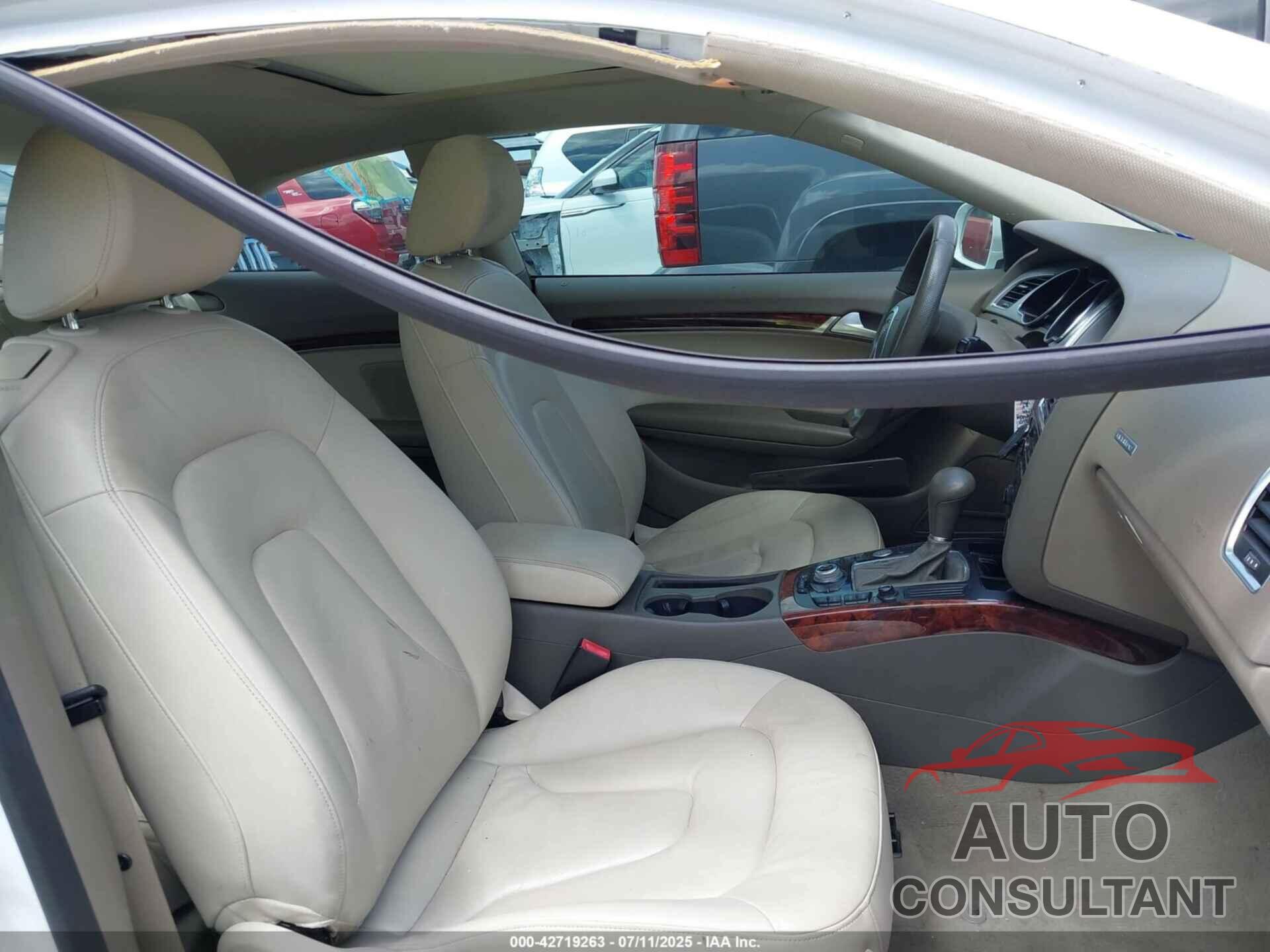 AUDI A5 2012 - WAULFAFR8CA005112