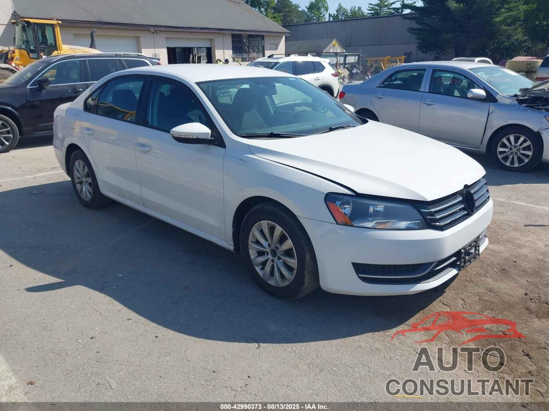 VOLKSWAGEN PASSAT 2012 - 1VWAP7A30CC027457