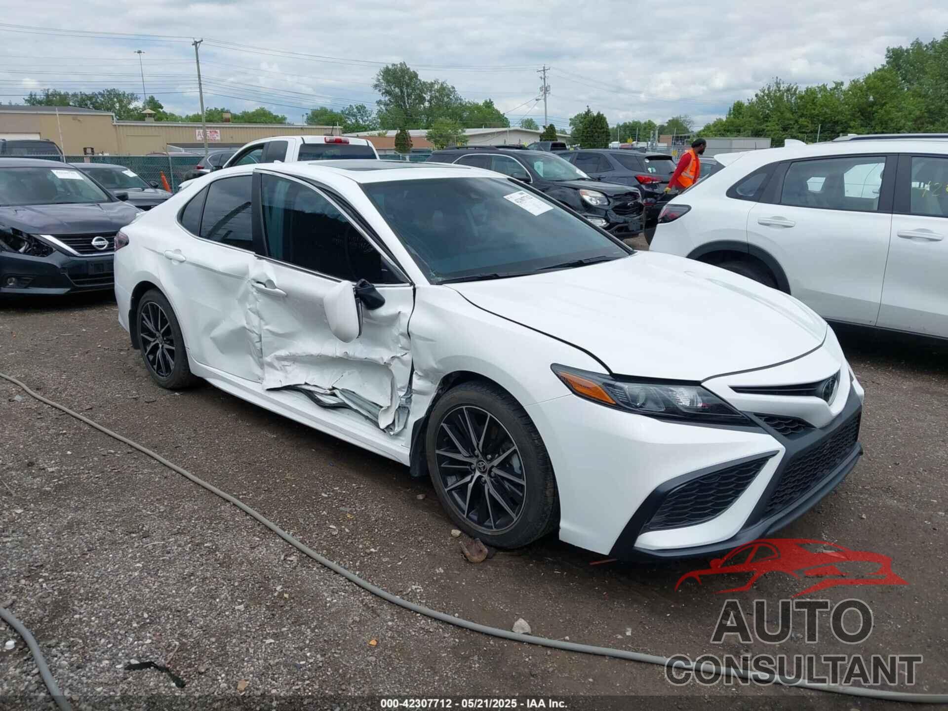 TOYOTA CAMRY 2023 - 4T1S11AK8PU110725