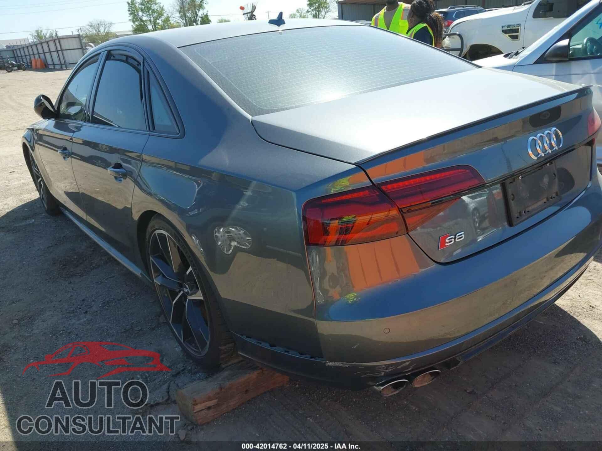AUDI S8 2016 - WUAJ5AFD2GN900596