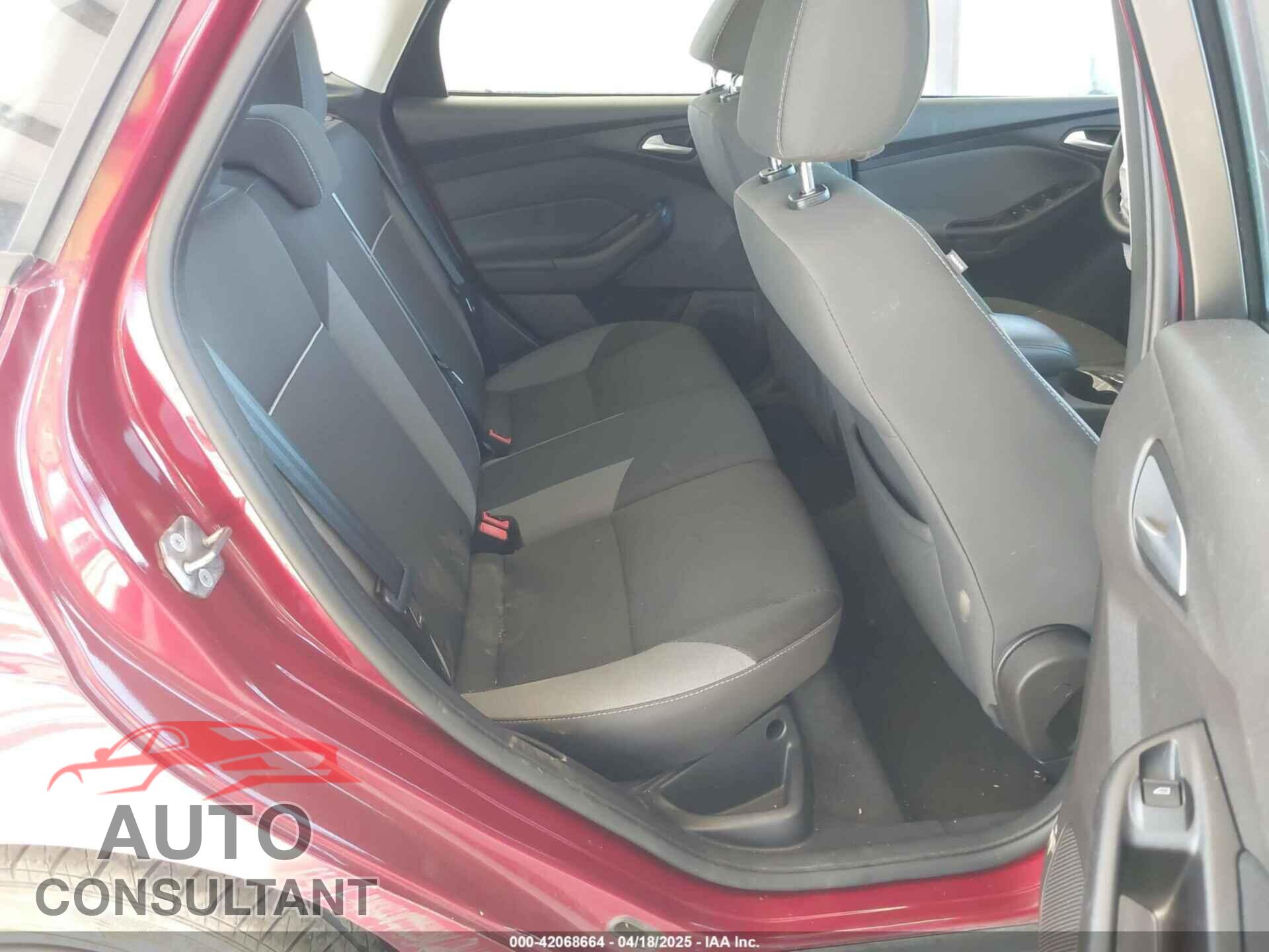 FORD FOCUS 2013 - 1FADP3K21DL347246