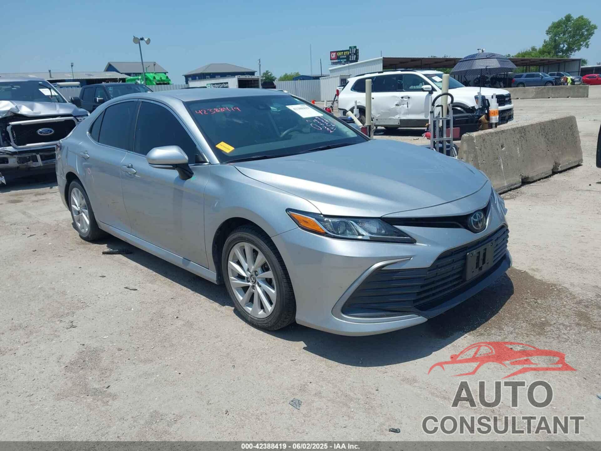 TOYOTA CAMRY 2023 - 4T1R11AK1PU736082