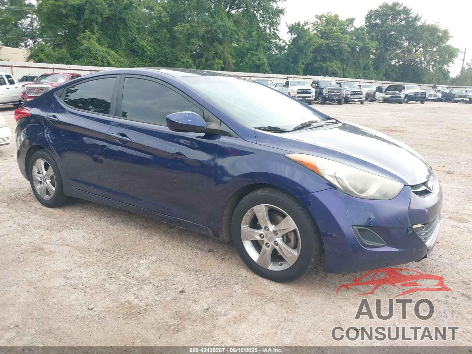 HYUNDAI ELANTRA 2013 - 5NPDH4AE1DH369678