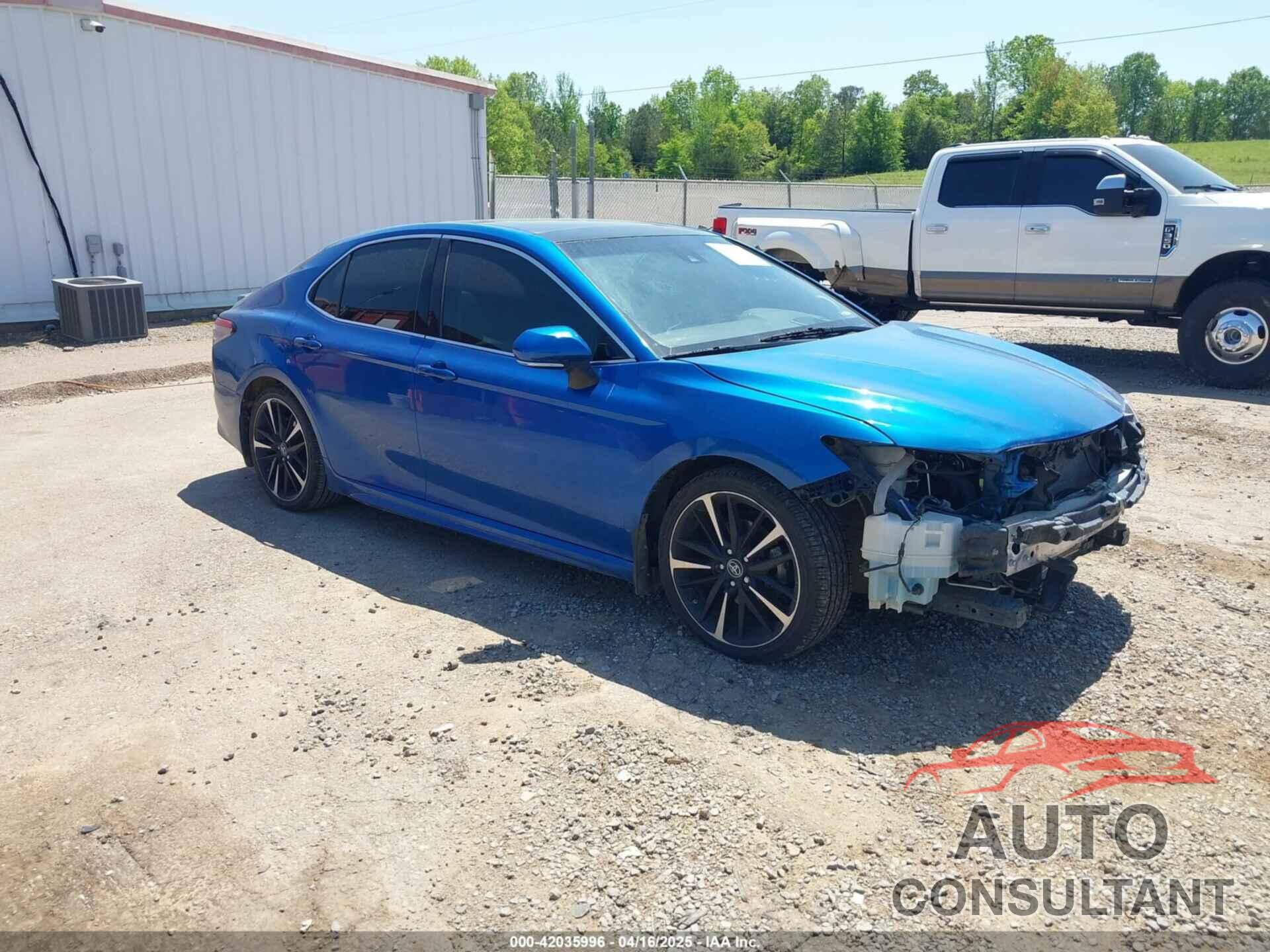 TOYOTA CAMRY 2018 - 4T1BZ1HK4JU010806