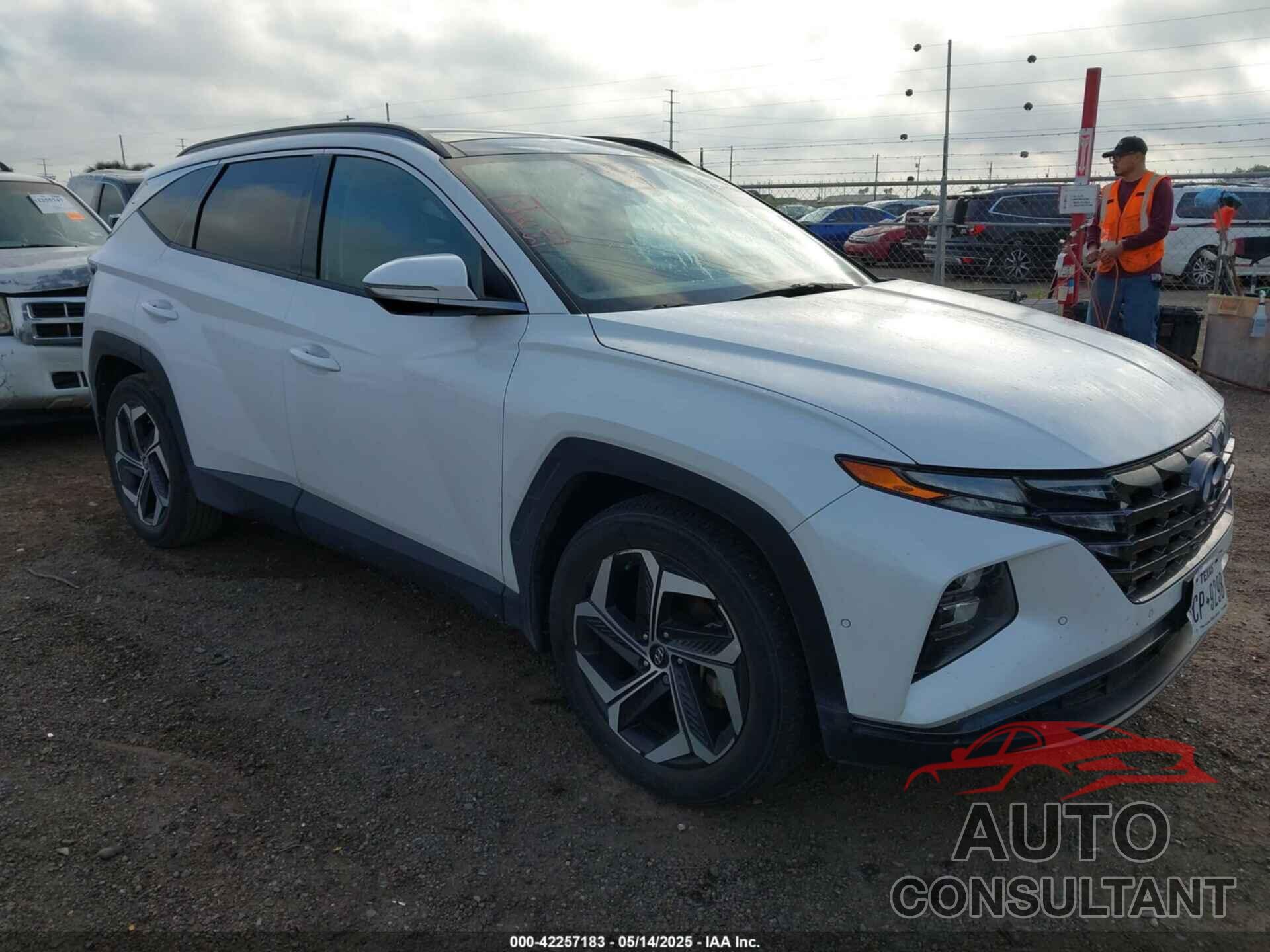 HYUNDAI TUCSON 2022 - 5NMJE3AE5NH157922