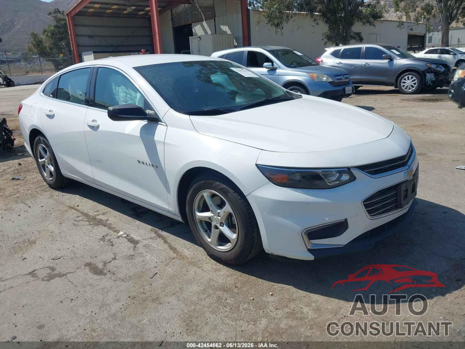 CHEVROLET MALIBU 2018 - 1G1ZB5ST8JF117208