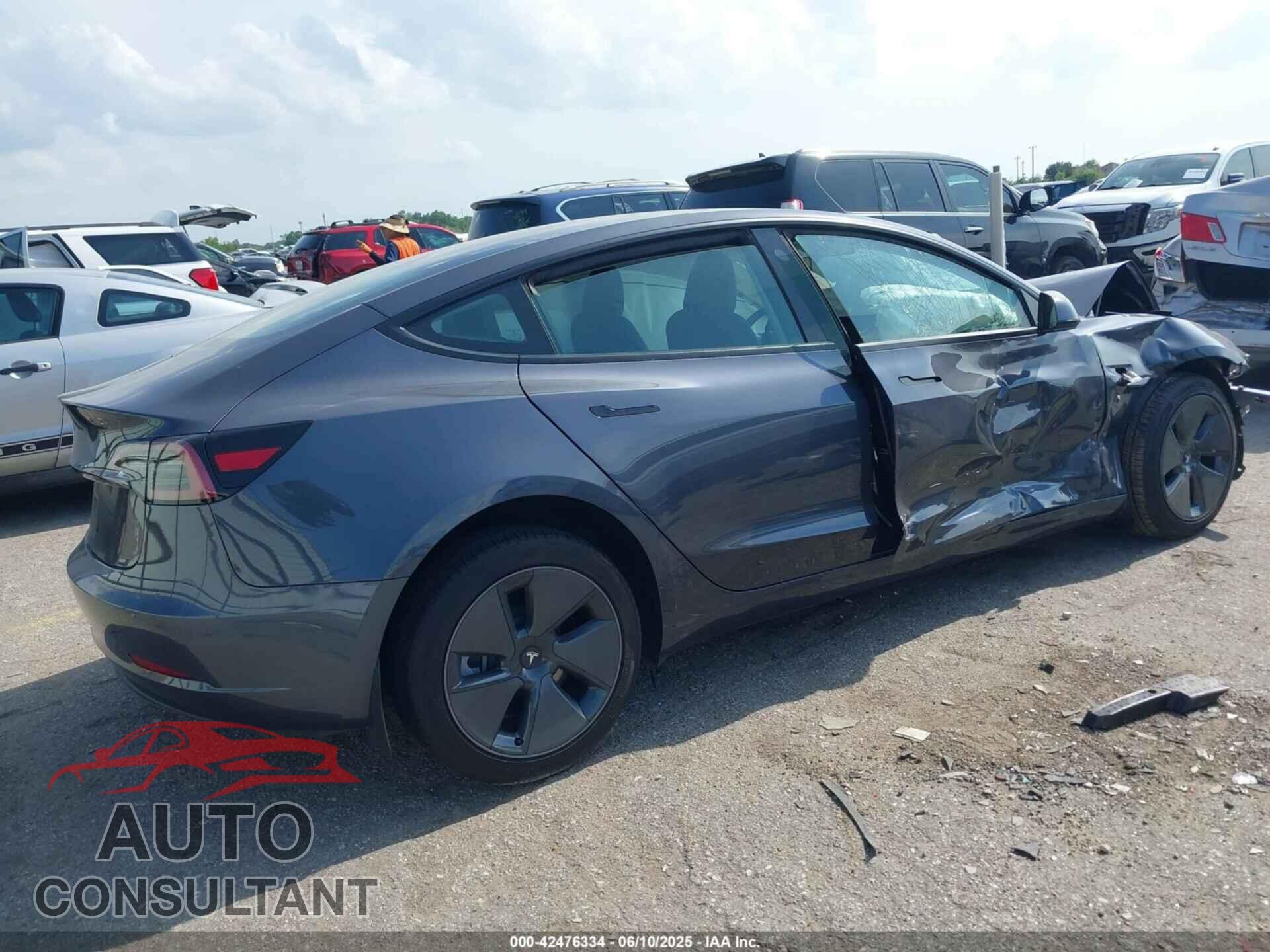 TESLA MODEL 3 2023 - 5YJ3E1EA5PF697649