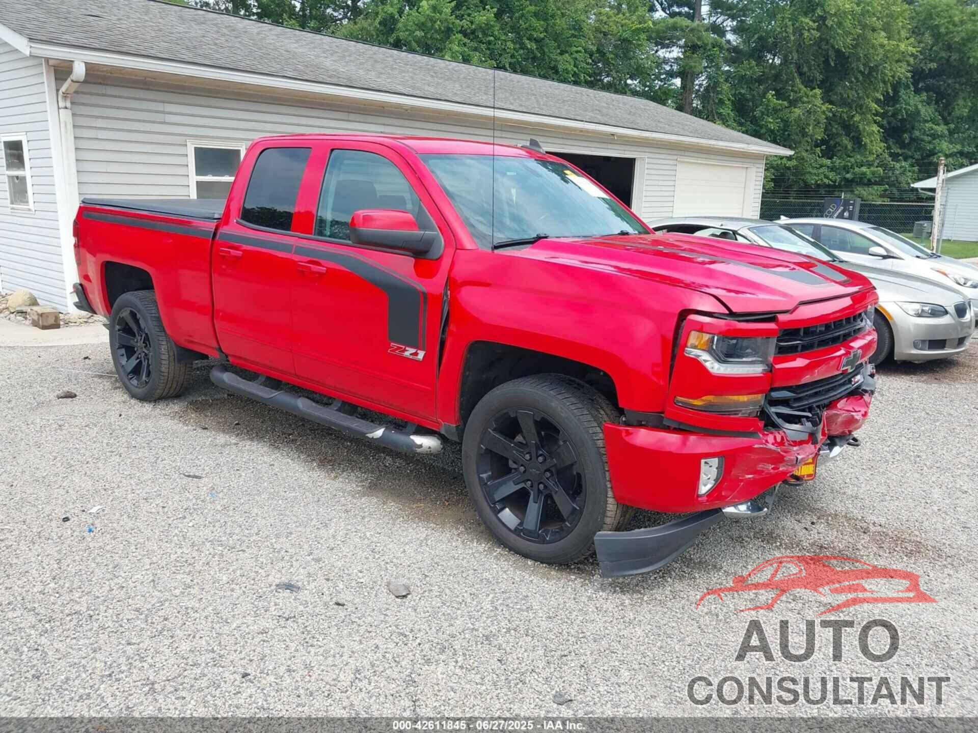 CHEVROLET SILVERADO 1500 2018 - 1GCVKREC9JZ249904