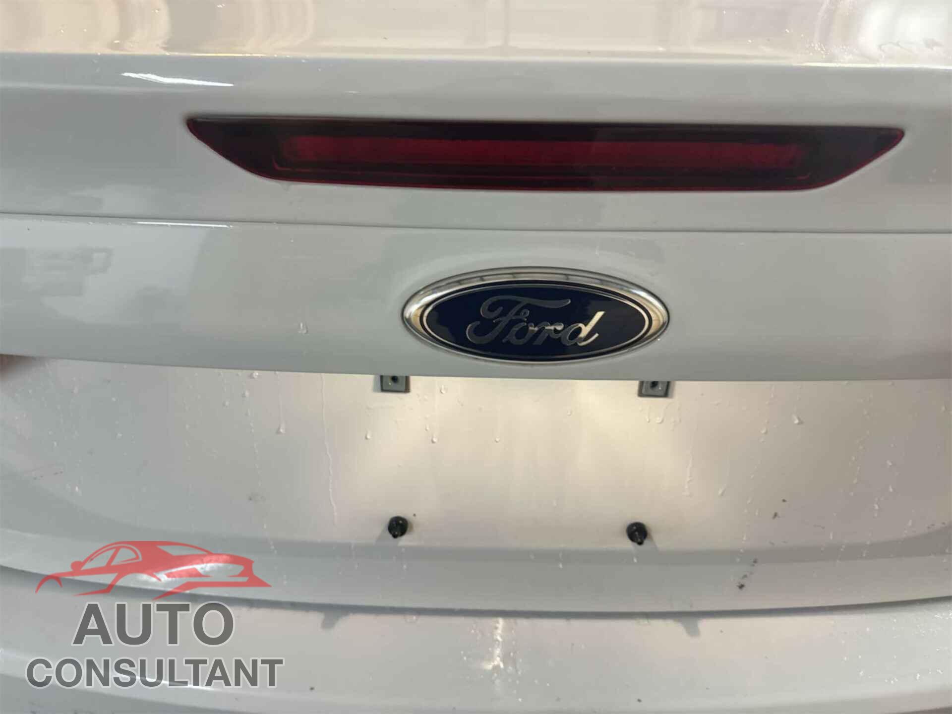 FORD FOCUS 2014 - 1FADP3F27EL443121