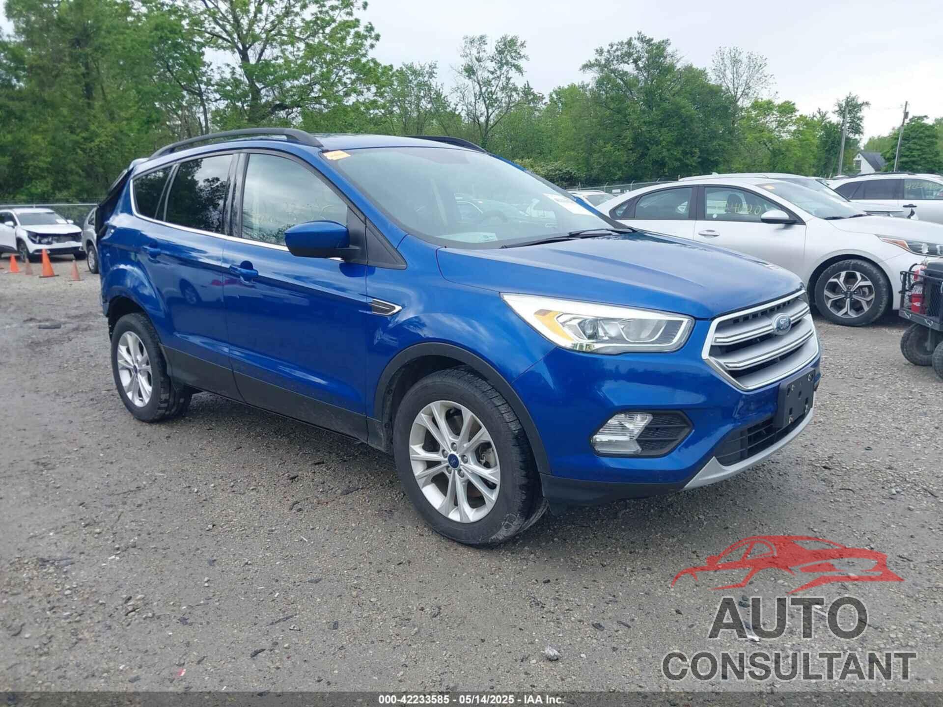 FORD ESCAPE 2017 - 1FMCU9GD9HUB87656