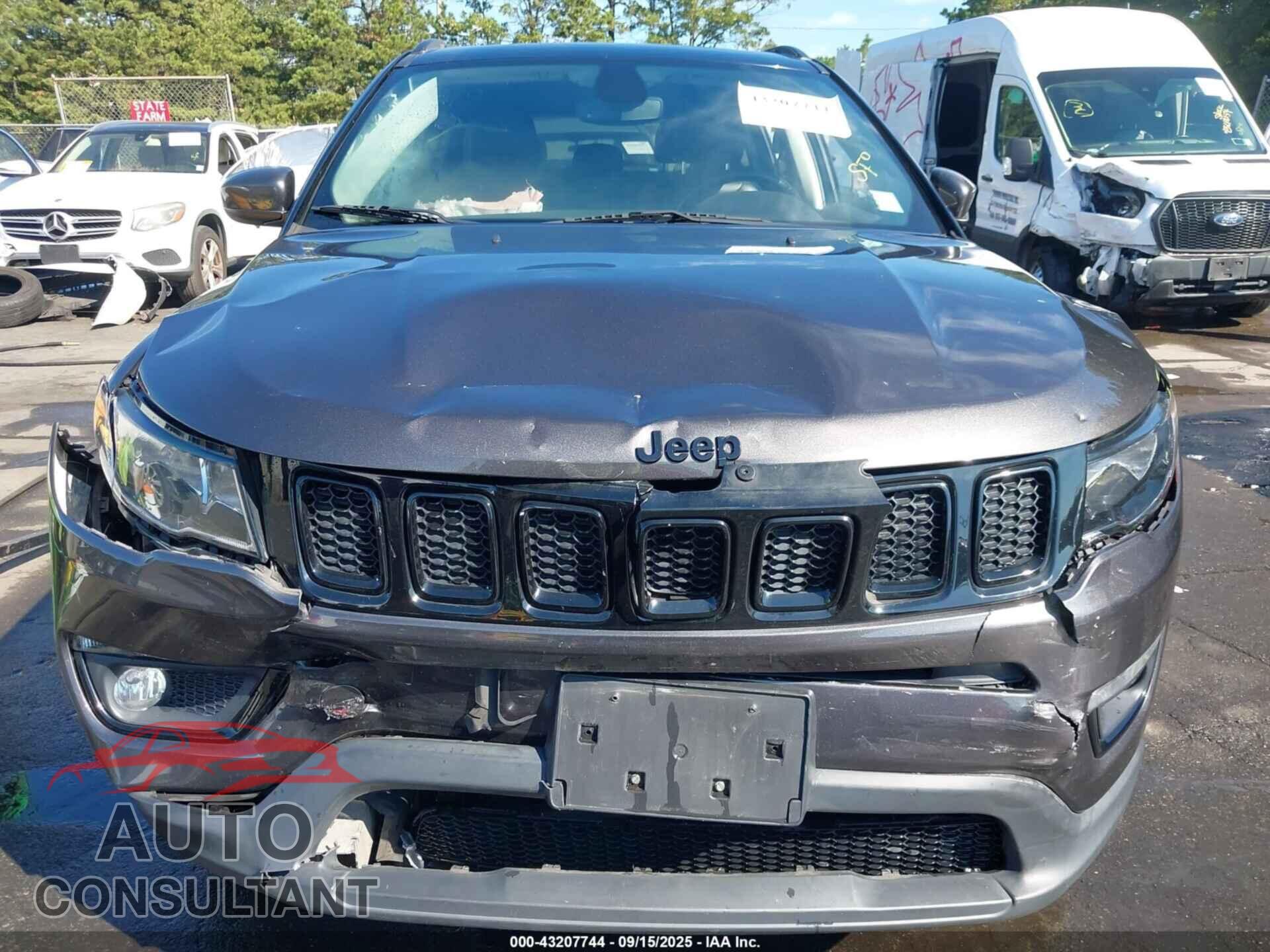 JEEP COMPASS 2018 - 3C4NJDBB5JT433875
