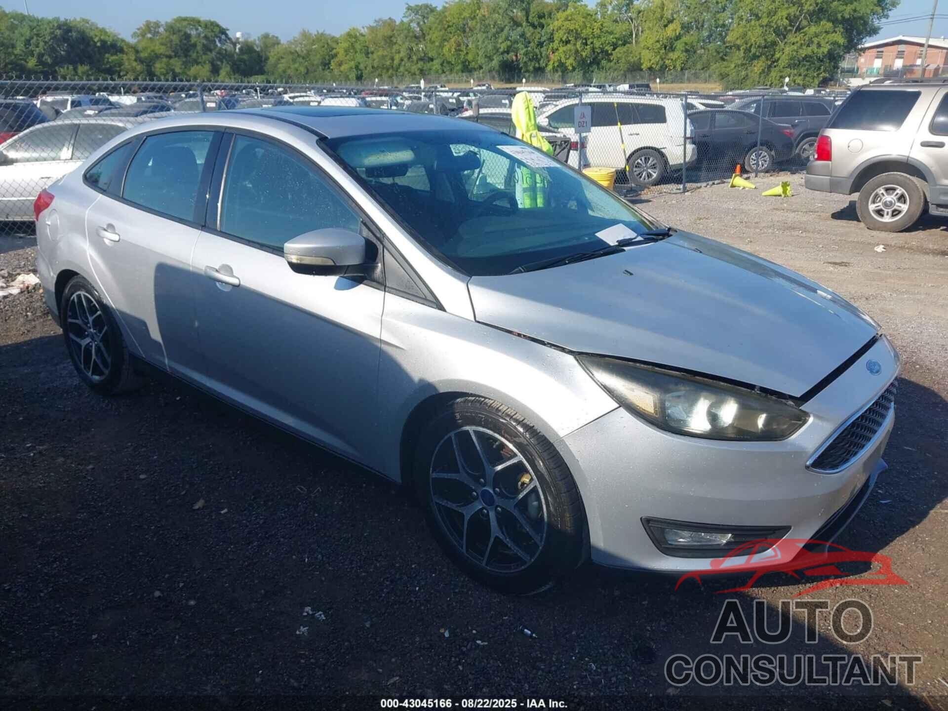 FORD FOCUS 2017 - 1FADP3H21HL324501