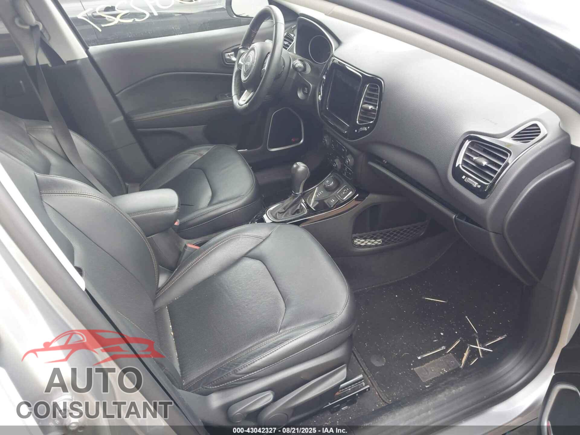 JEEP COMPASS 2018 - 3C4NJDCB9JT135960