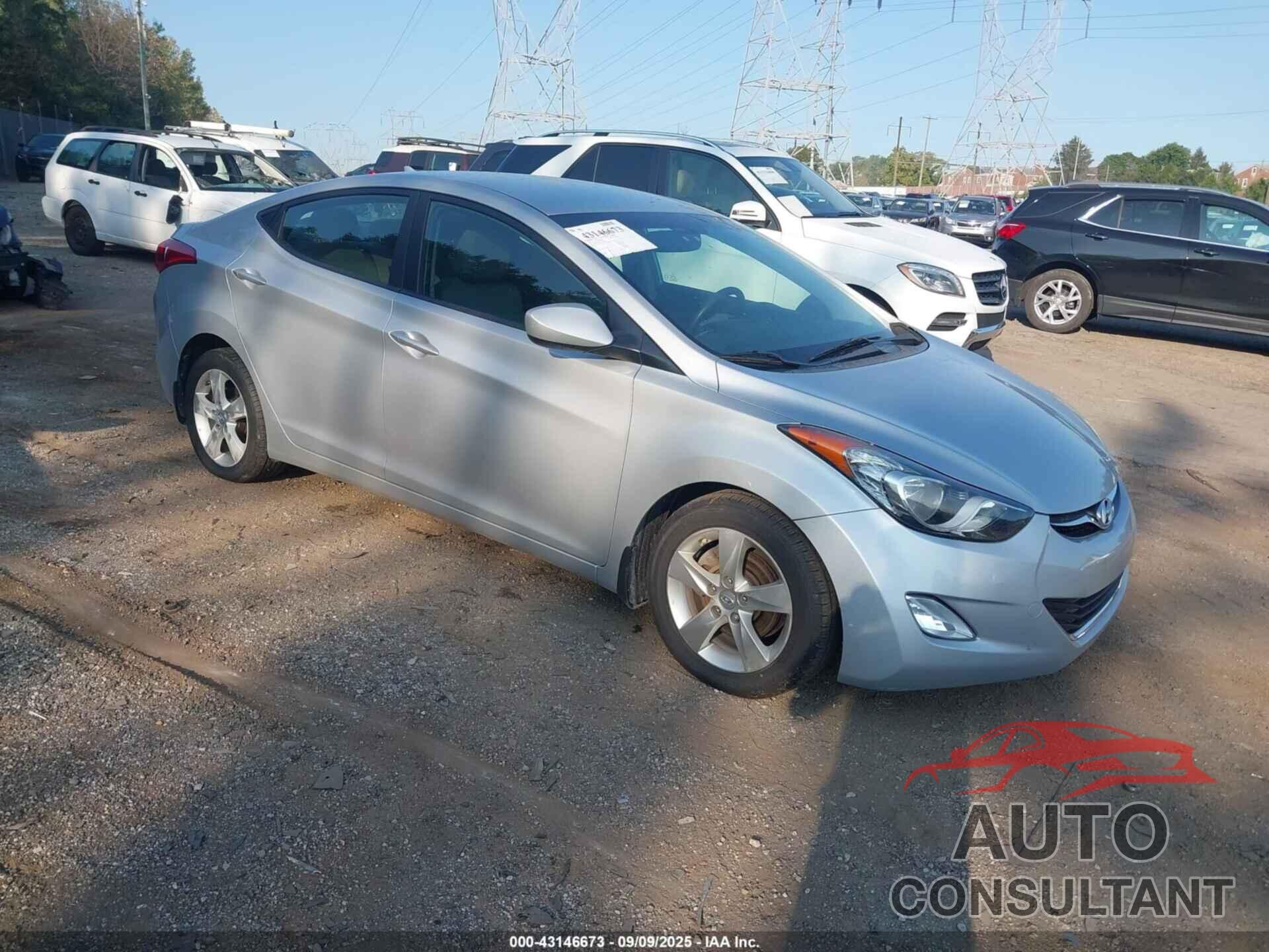 HYUNDAI ELANTRA 2012 - 5NPDH4AE4CH143276