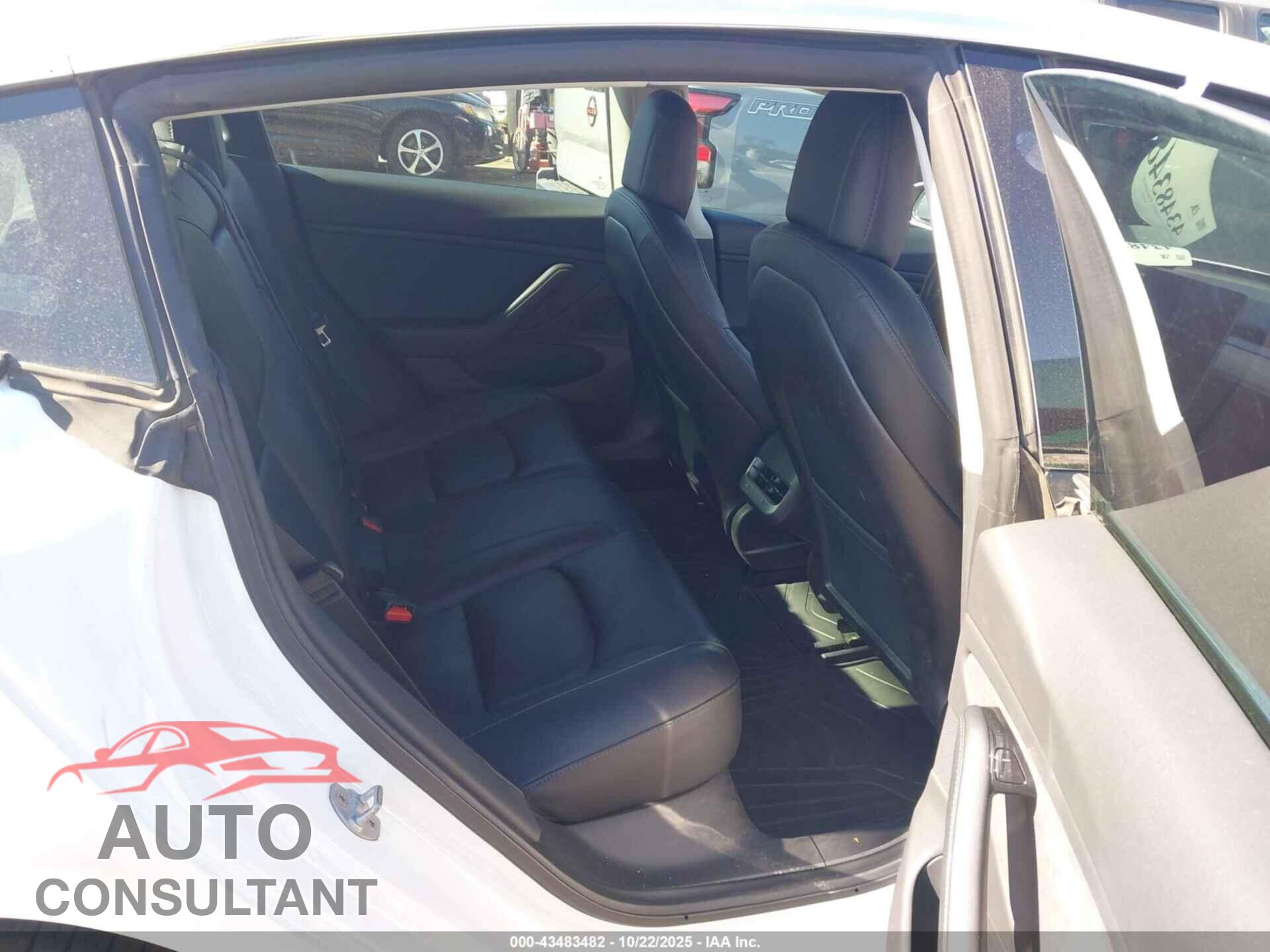 TESLA MODEL 3 2019 - 5YJ3E1EB2KF199779