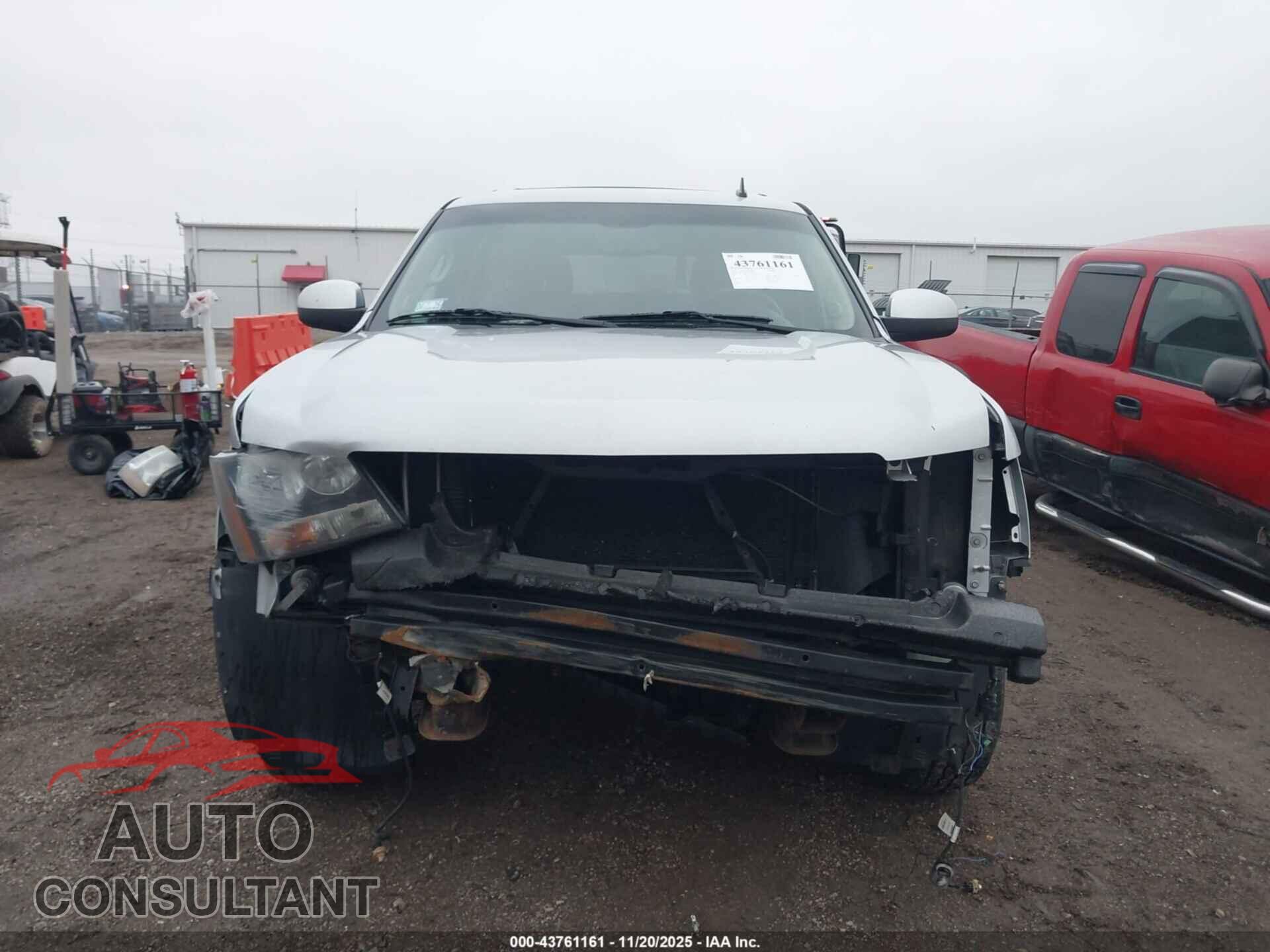 CHEVROLET TAHOE 2012 - 1GNSCBE07CR178564