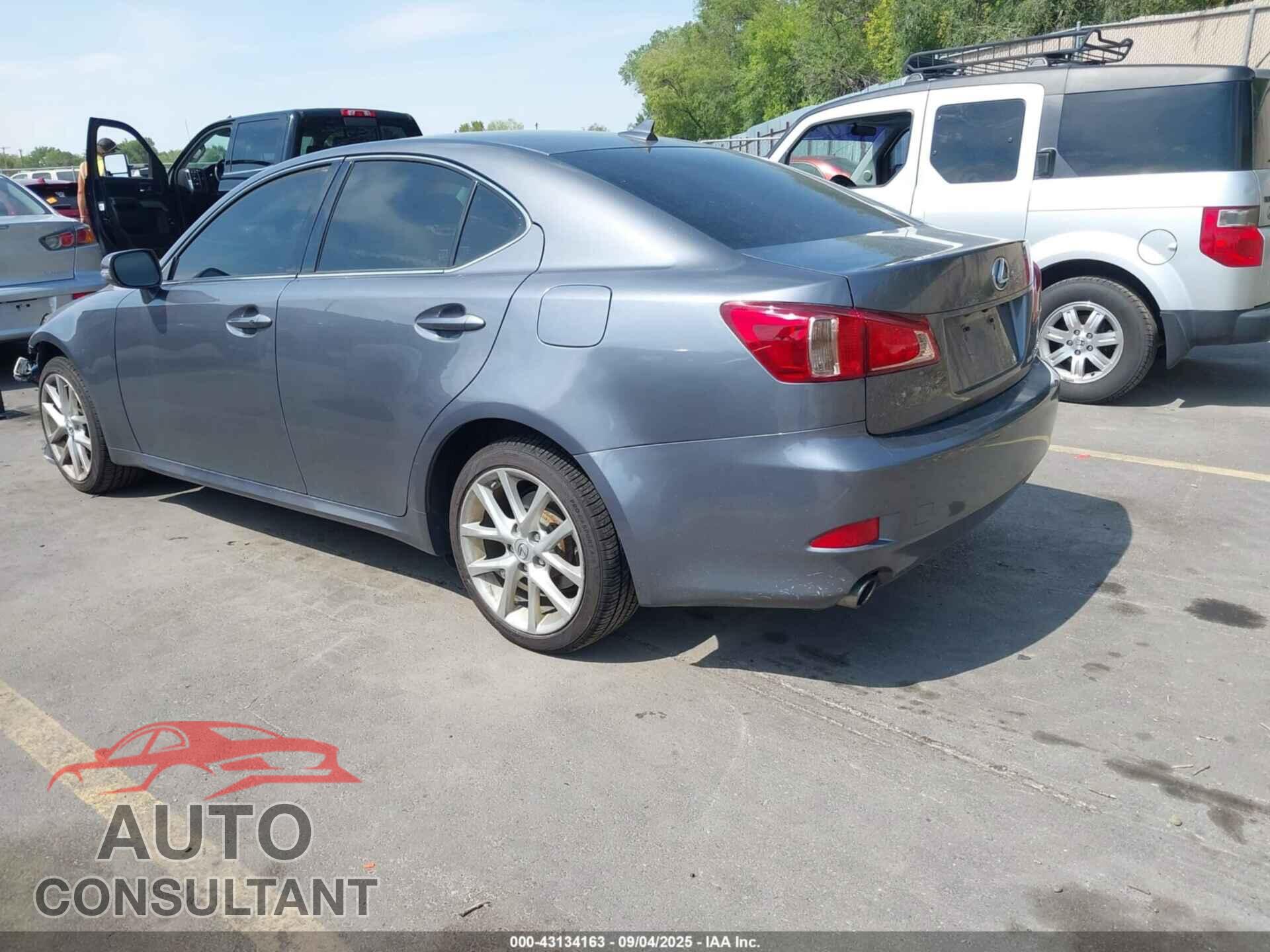 LEXUS IS 250 2013 - JTHCF5C22D5060875